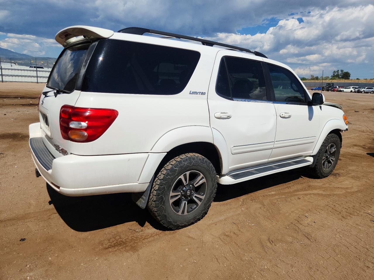 2002 Toyota Sequoia Limited Белый vin: 5TDBT48A32S064053