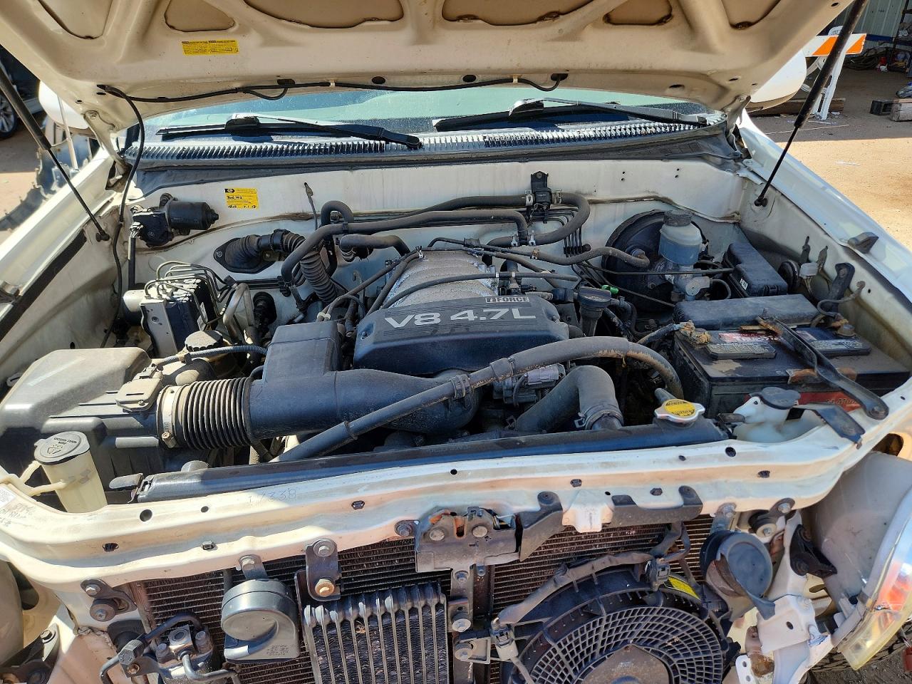 2002 Toyota Sequoia Limited Белый vin: 5TDBT48A32S064053