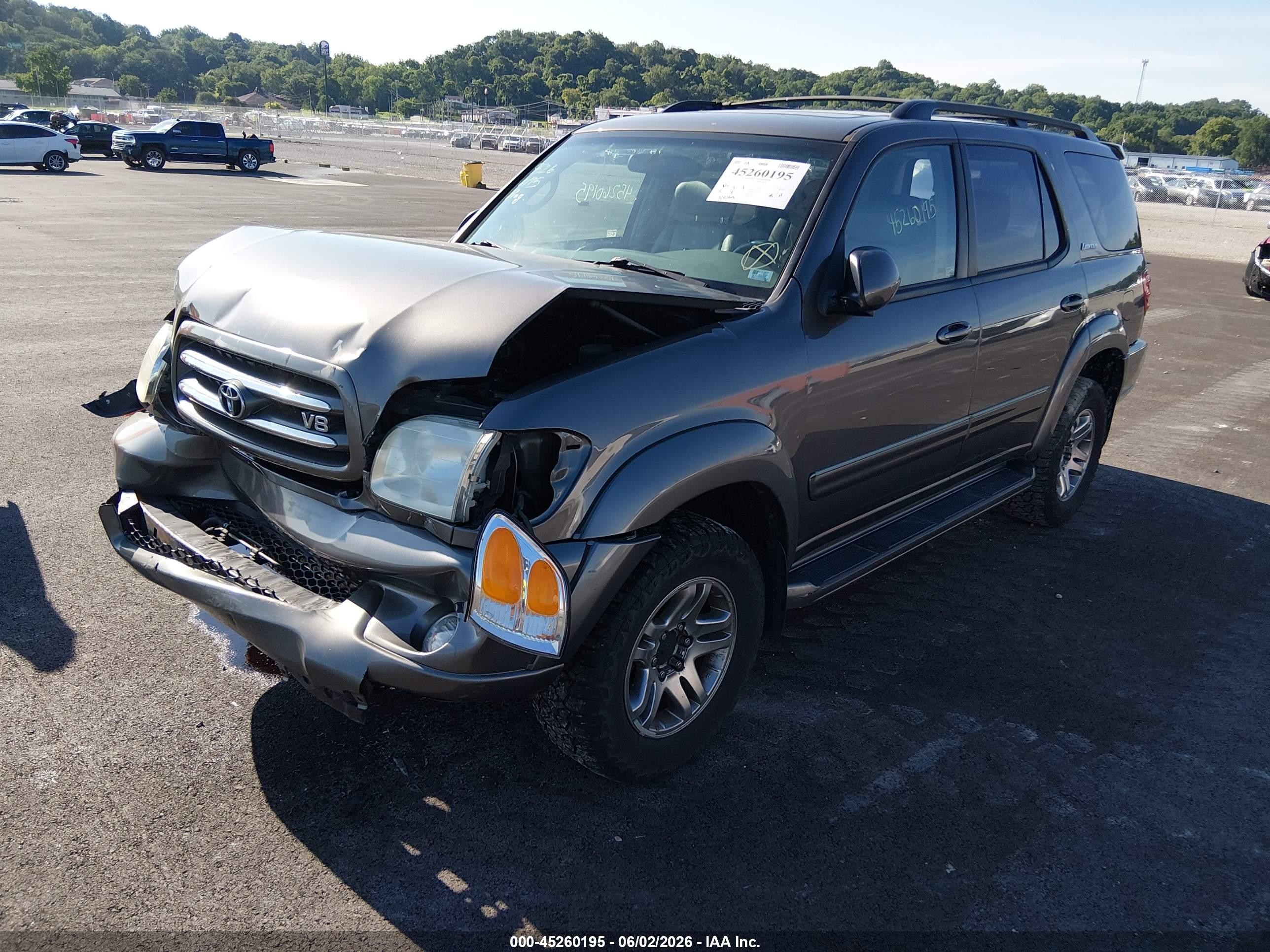2003 Toyota Sequoia Limited V8 Серый vin: 5TDBT48A33S194528