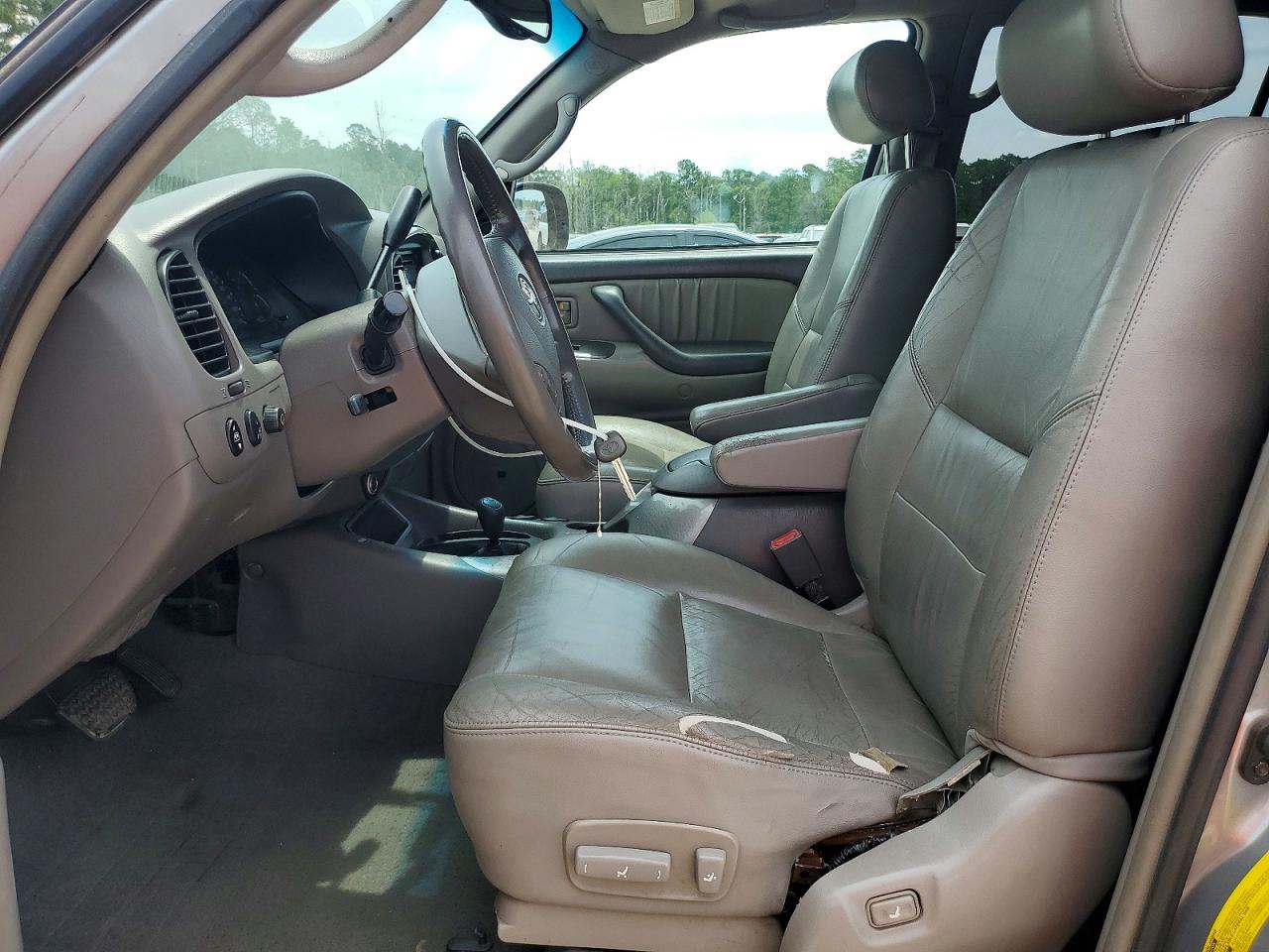 2004 Toyota Sequoia Limited Silver vin: 5TDBT48A34S212947