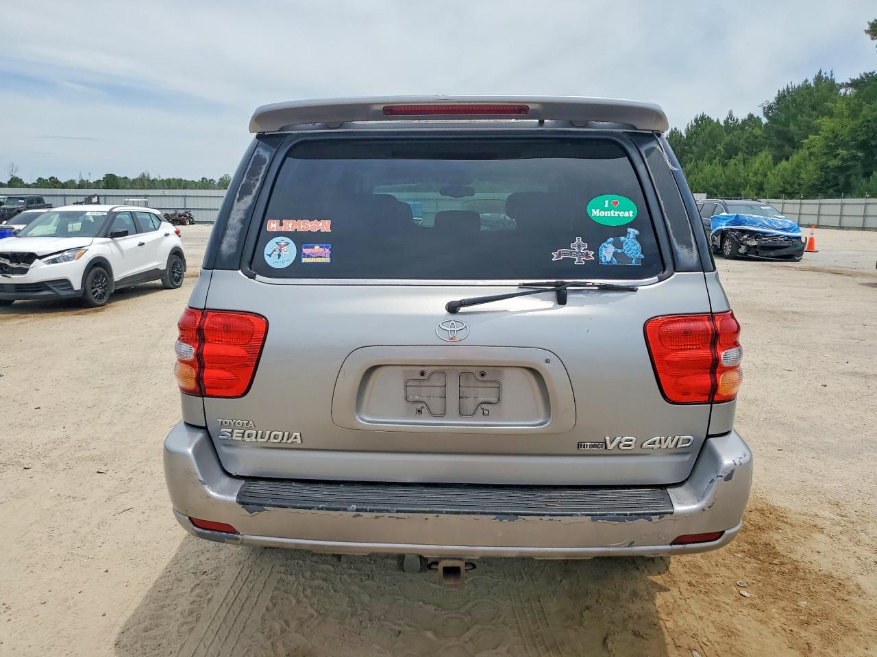 2004 Toyota Sequoia Limited Silver vin: 5TDBT48A34S212947