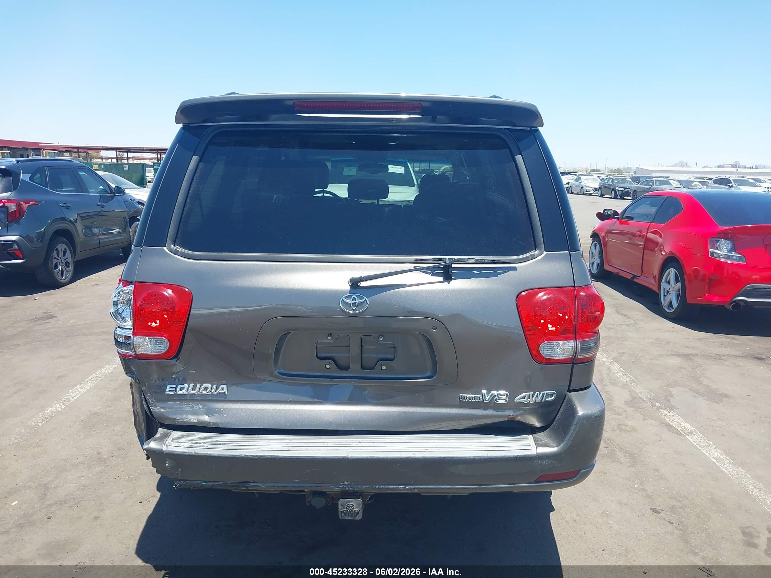 2006 Toyota Sequoia Limited V8 Gray vin: 5TDBT48A36S265926