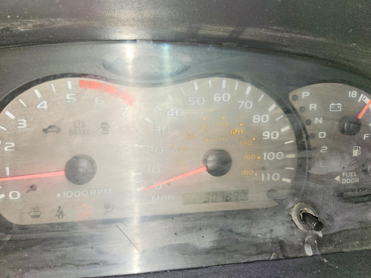 2001 Toyota Sequoia Limited Silver vin: 5TDBT48A41S028760