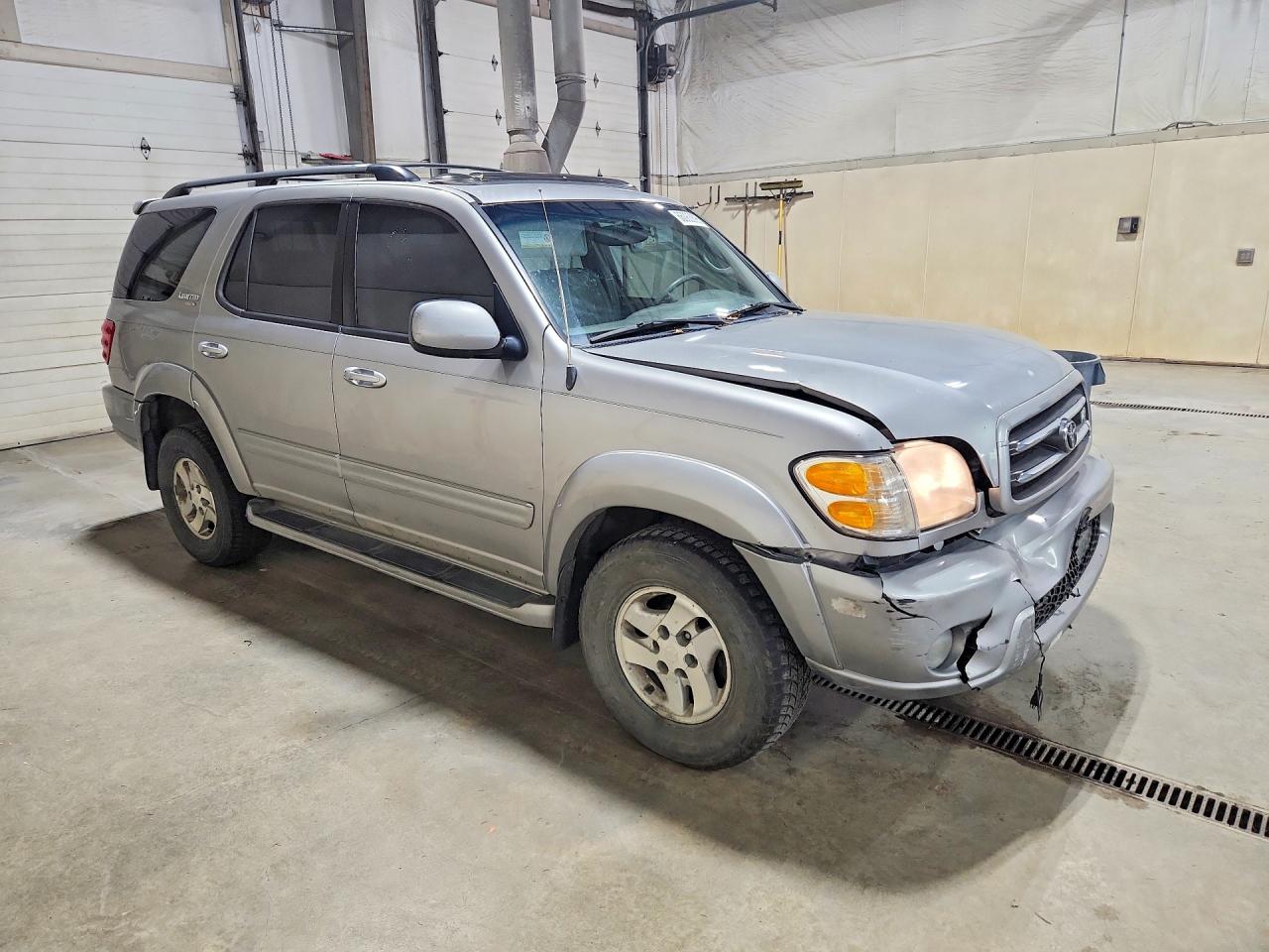 2001 Toyota Sequoia Limited Silver vin: 5TDBT48A41S028760