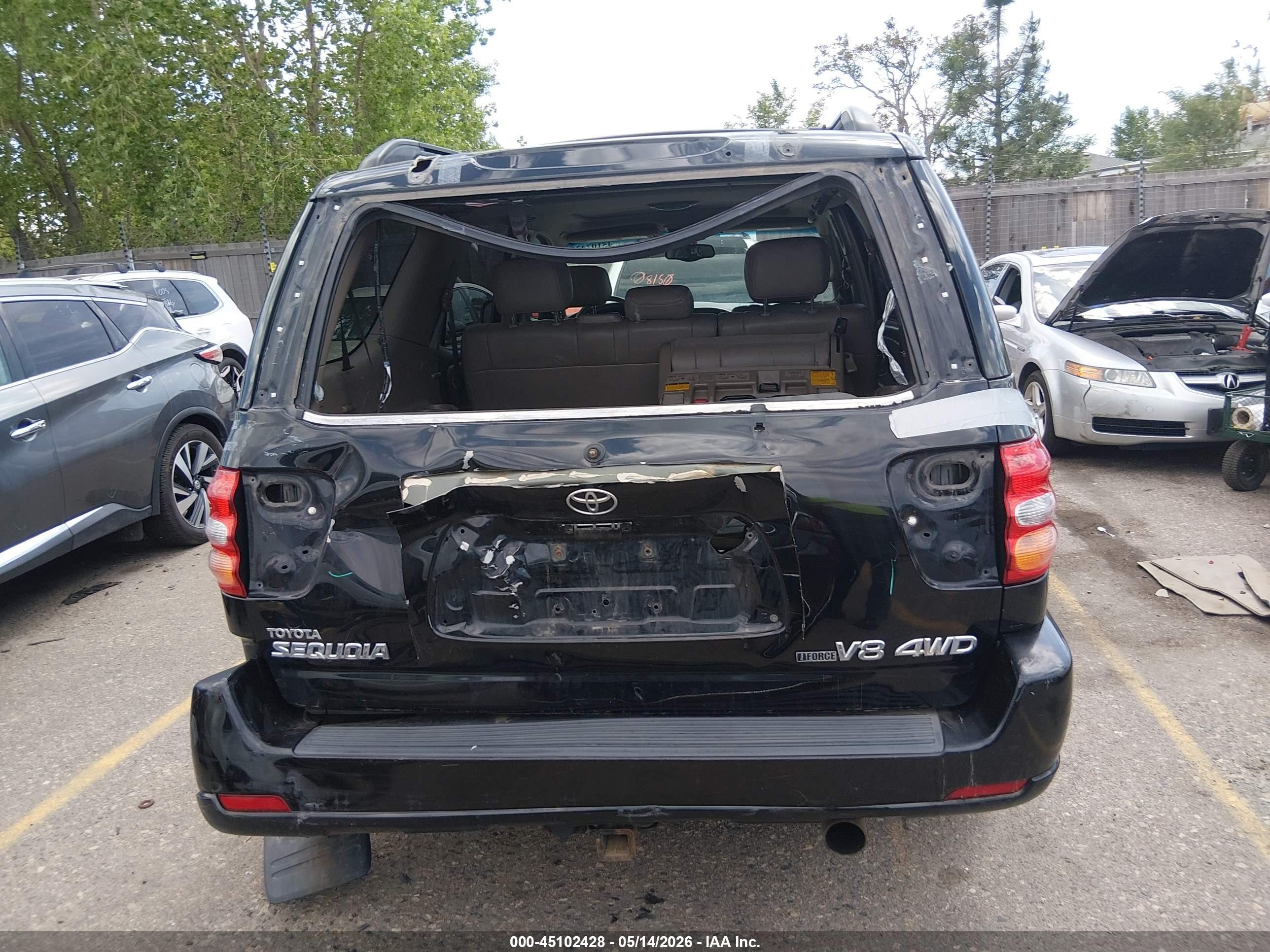 2004 Toyota Sequoia Limited V8 Black vin: 5TDBT48A44S225416