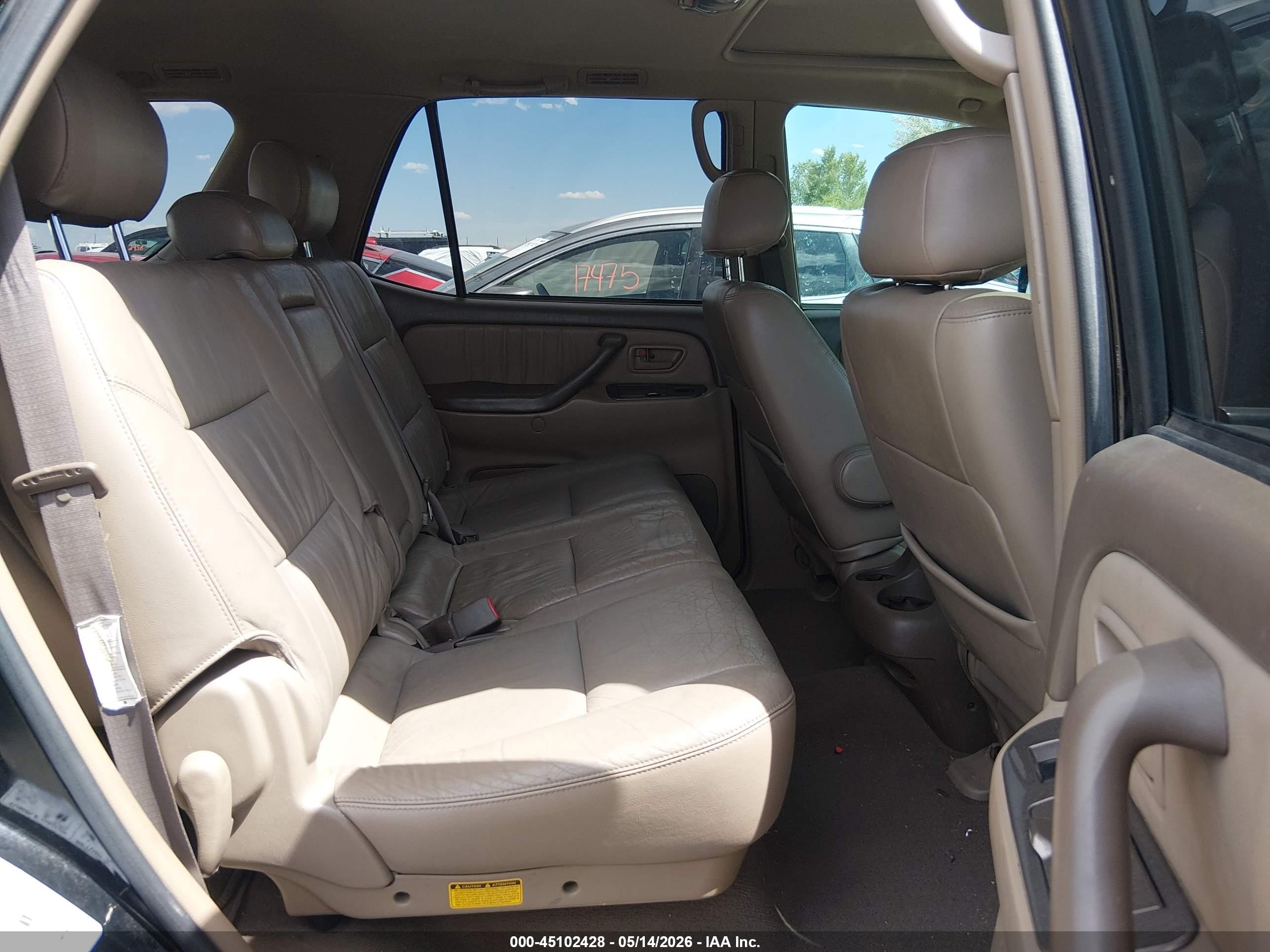 2004 Toyota Sequoia Limited V8 Black vin: 5TDBT48A44S225416