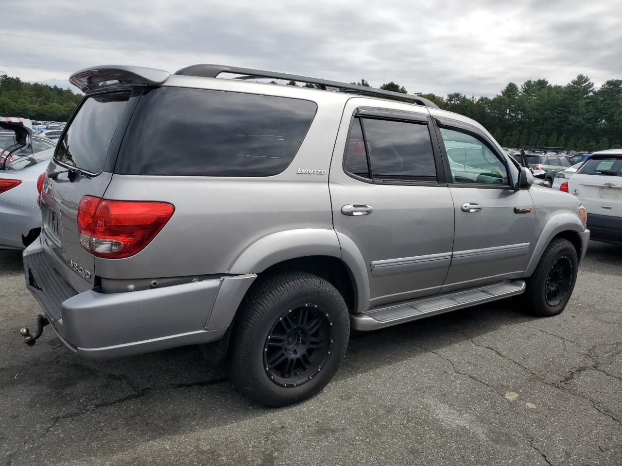 2005 Toyota Sequoia Limited Серебряный vin: 5TDBT48A45S247790