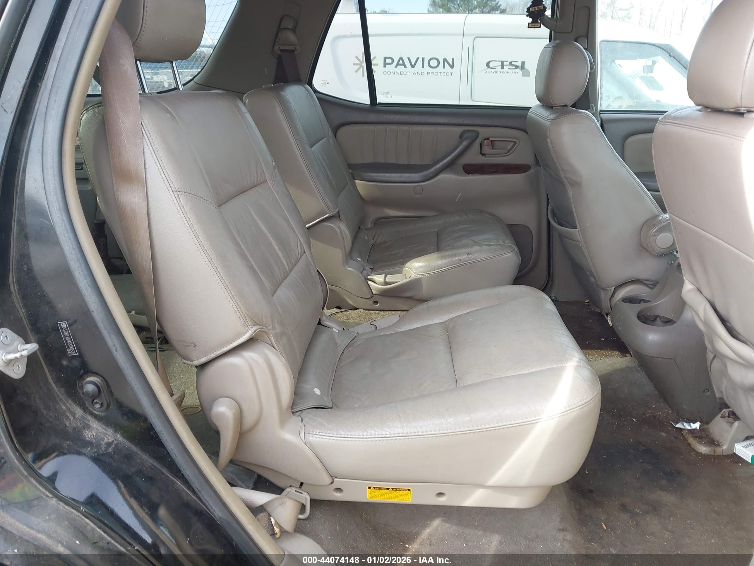 2005 Toyota Sequoia Limited V8 Black vin: 5TDBT48A45S248535