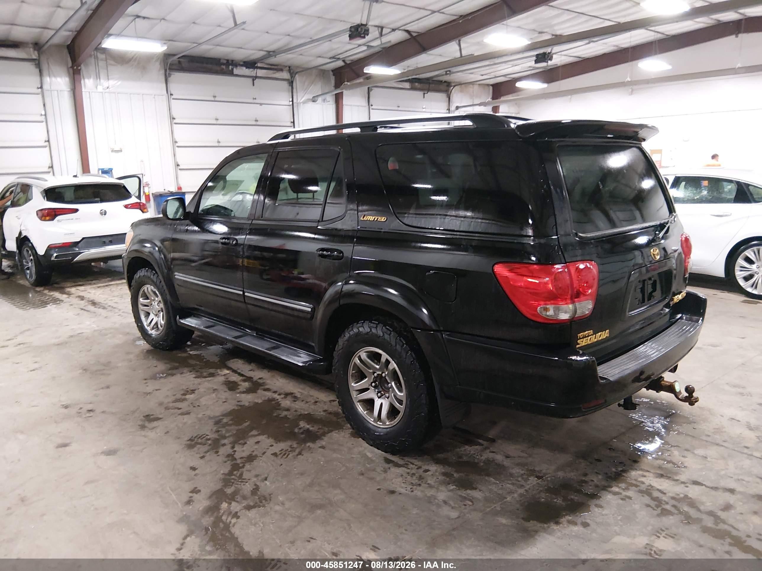 2005 Toyota Sequoia Limited V8 Черный vin: 5TDBT48A45S252228
