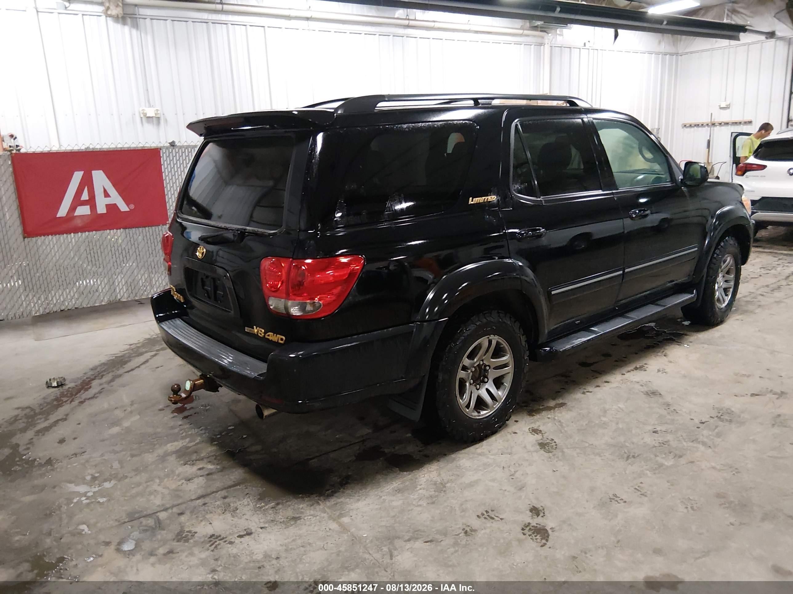2005 Toyota Sequoia Limited V8 Черный vin: 5TDBT48A45S252228