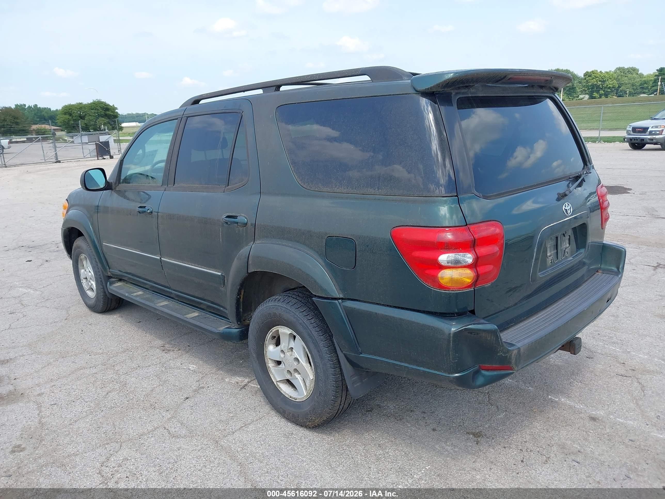 2001 Toyota Sequoia Limited V8 Green vin: 5TDBT48A51S020876