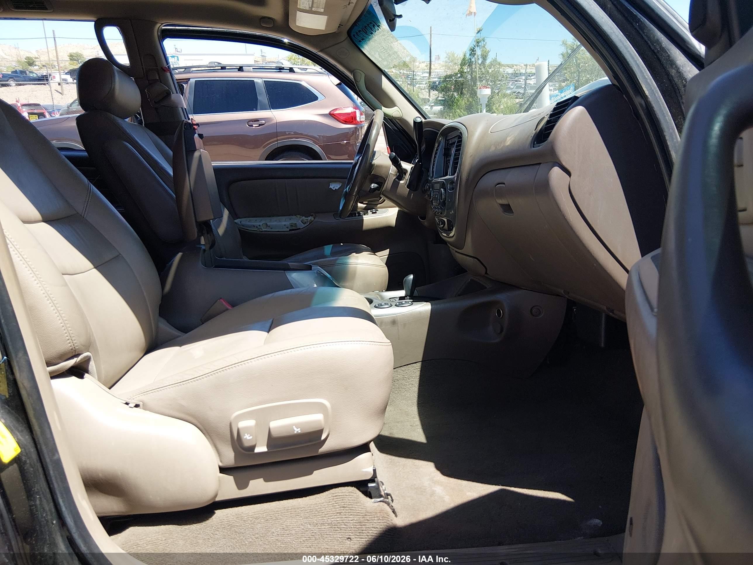 2001 Toyota Sequoia Limited V8 Черный vin: 5TDBT48A51S044403
