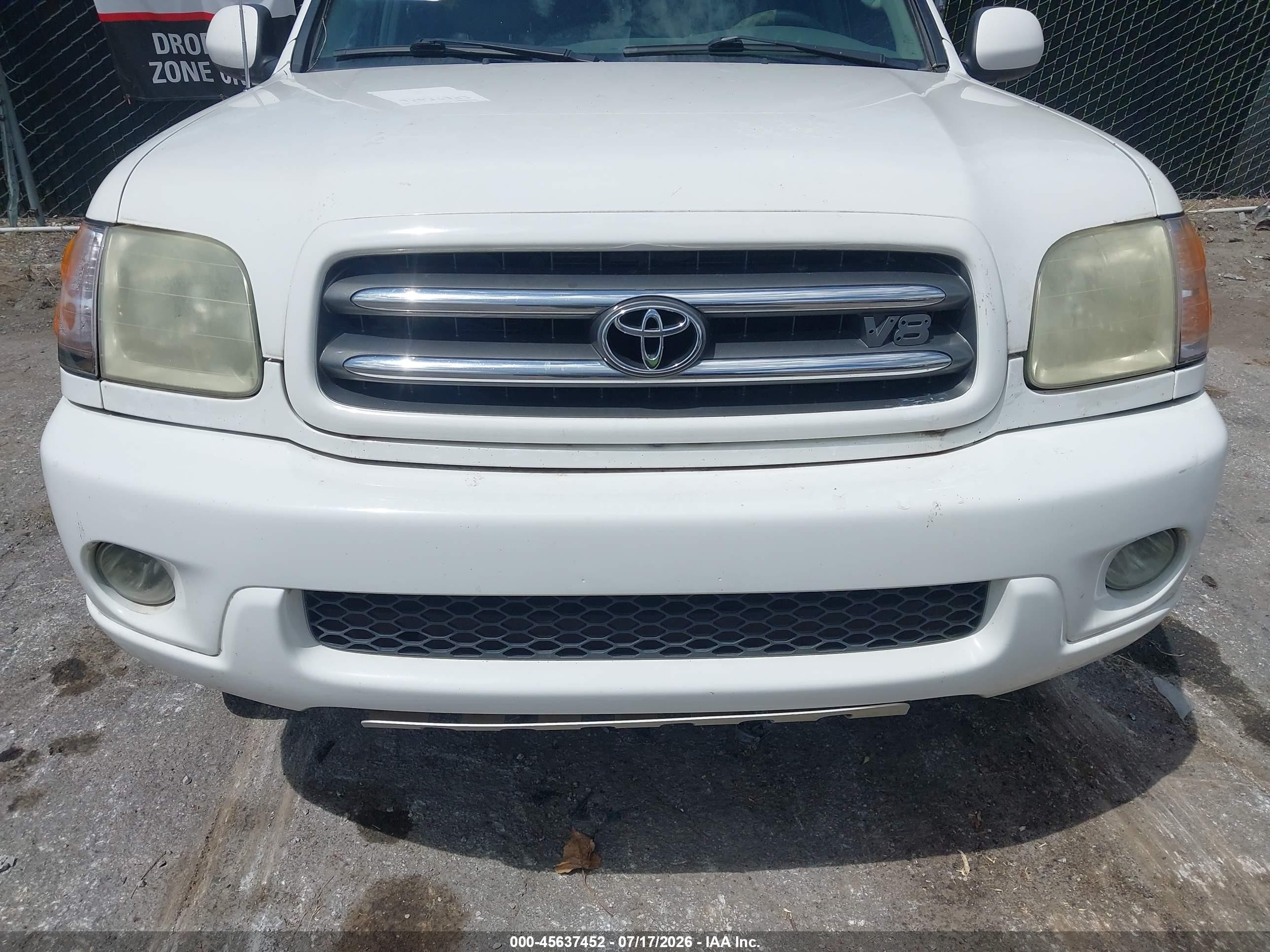 2003 Toyota Sequoia Limited V8 White vin: 5TDBT48A53S158145