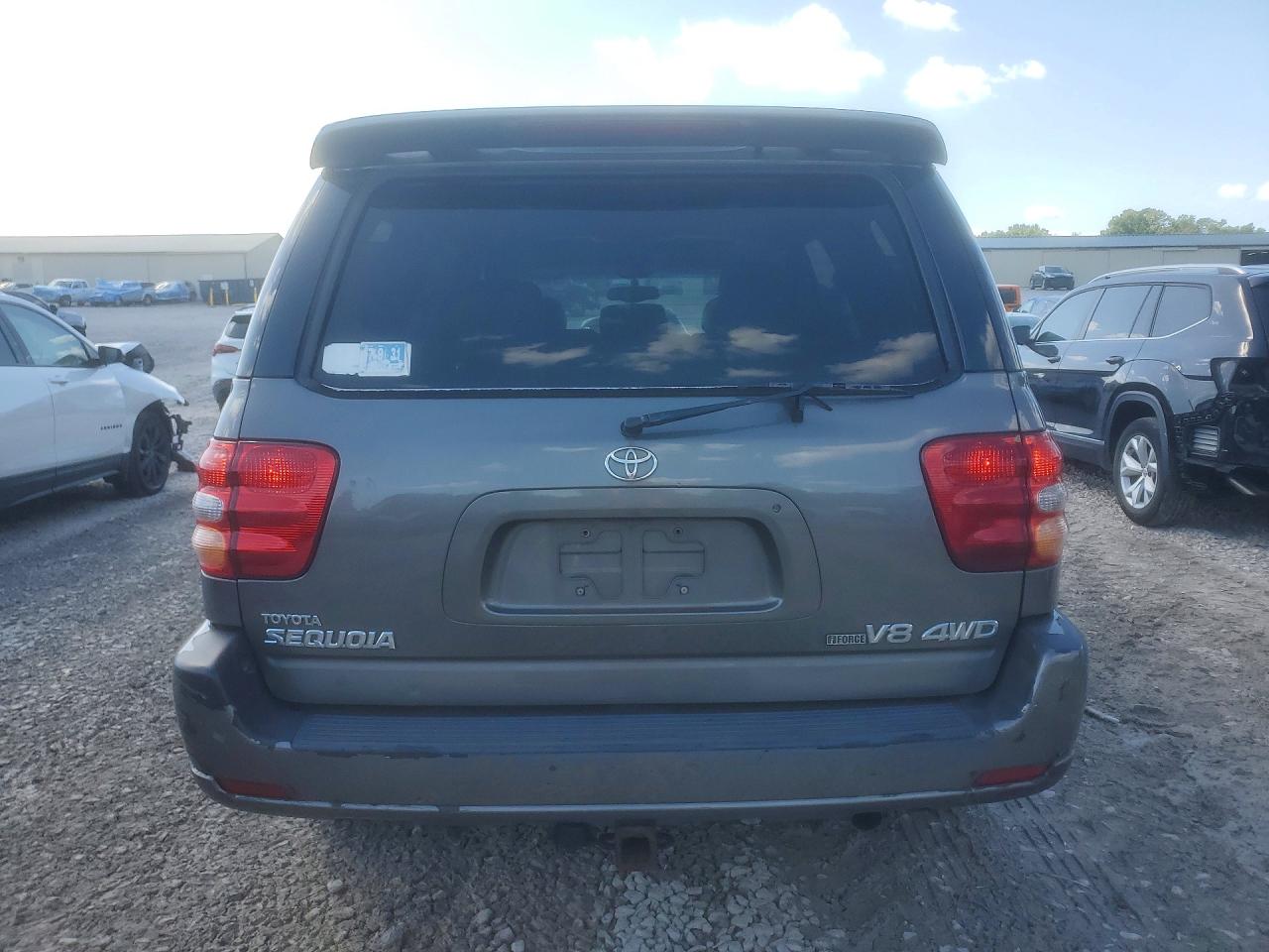 2004 Toyota Sequoia Limited Silver vin: 5TDBT48A54S216529
