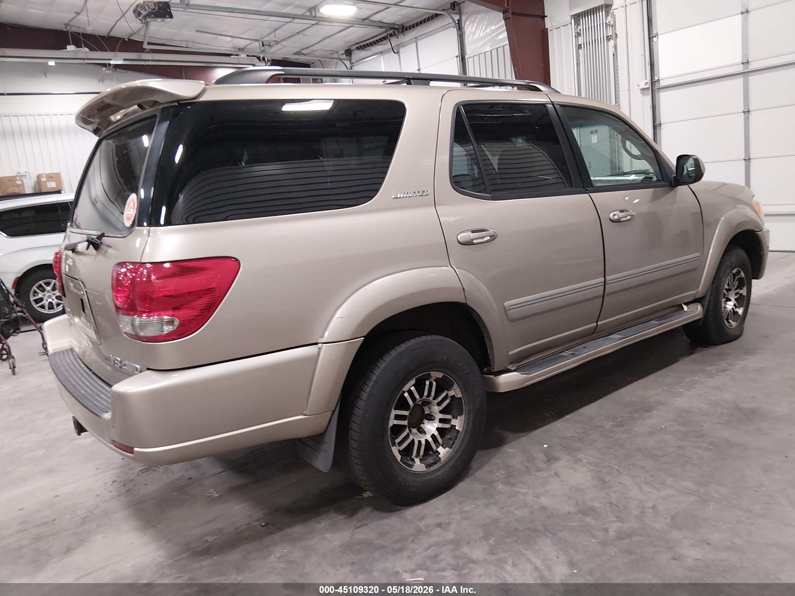 2005 Toyota Sequoia Limited V8 Желто-коричневый vin: 5TDBT48A55S237379