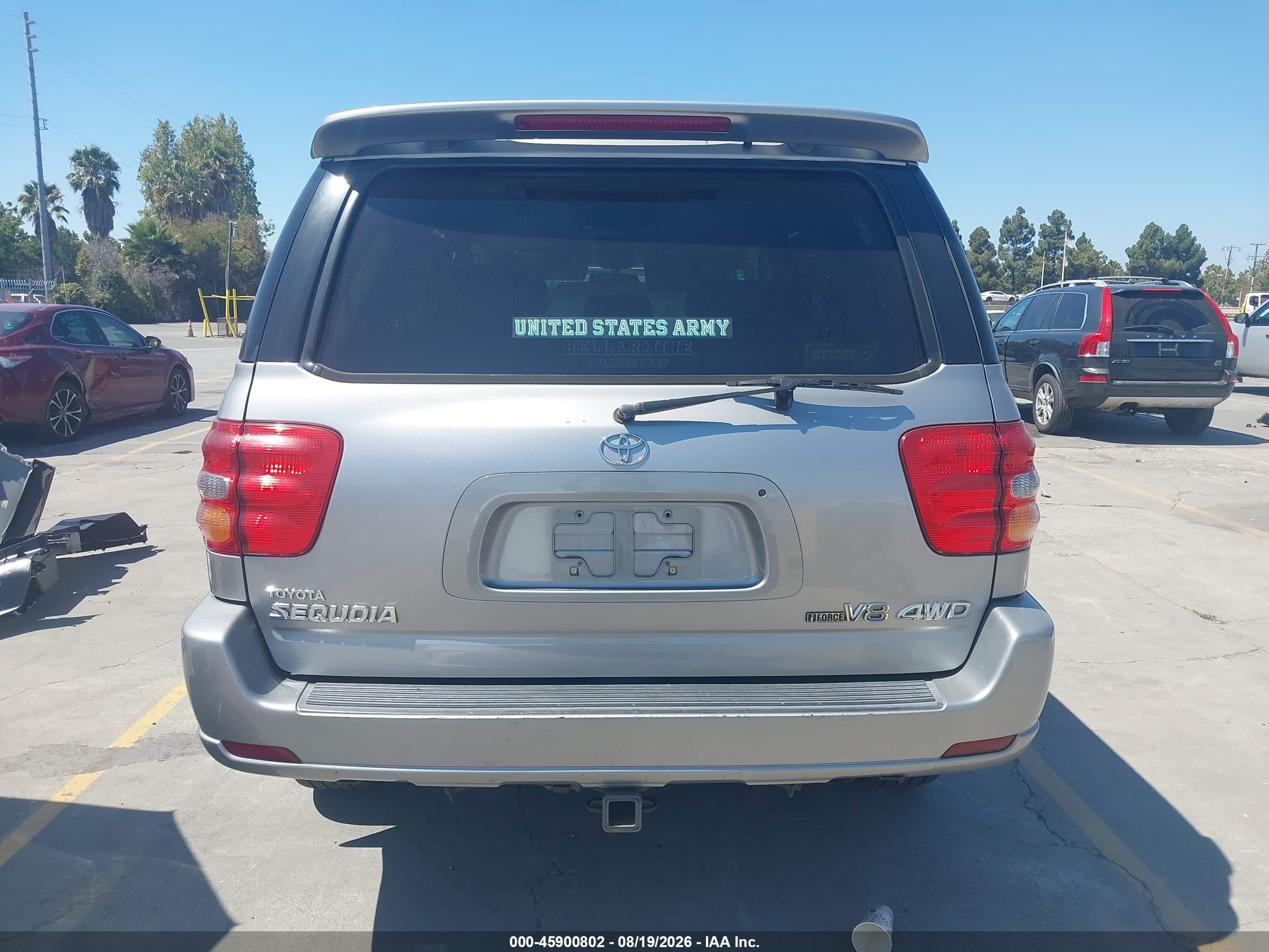 2001 Toyota Sequoia Limited V8 Gray vin: 5TDBT48A61S036844
