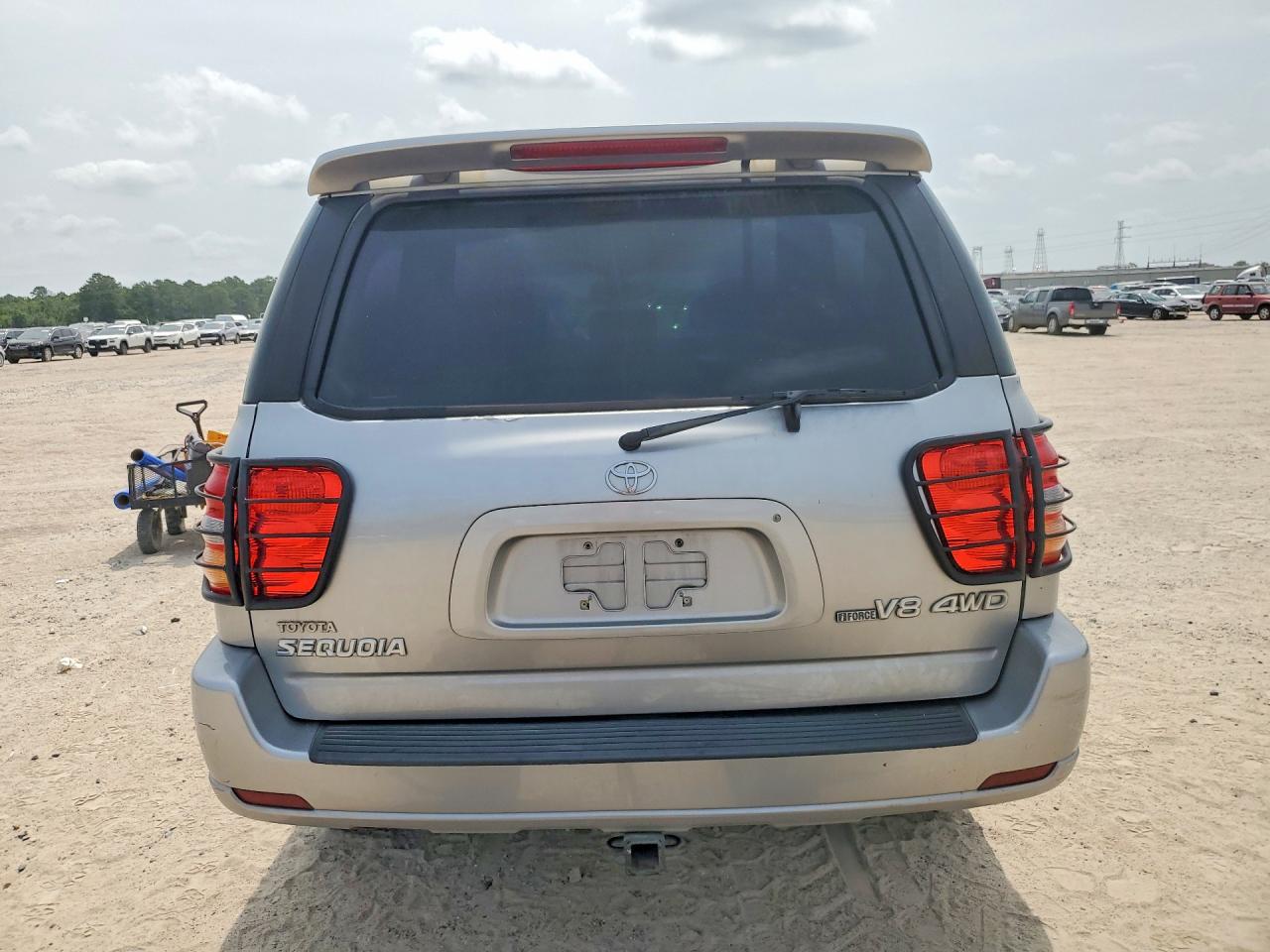 2001 Toyota Sequoia Limited Silver vin: 5TDBT48A61S055796