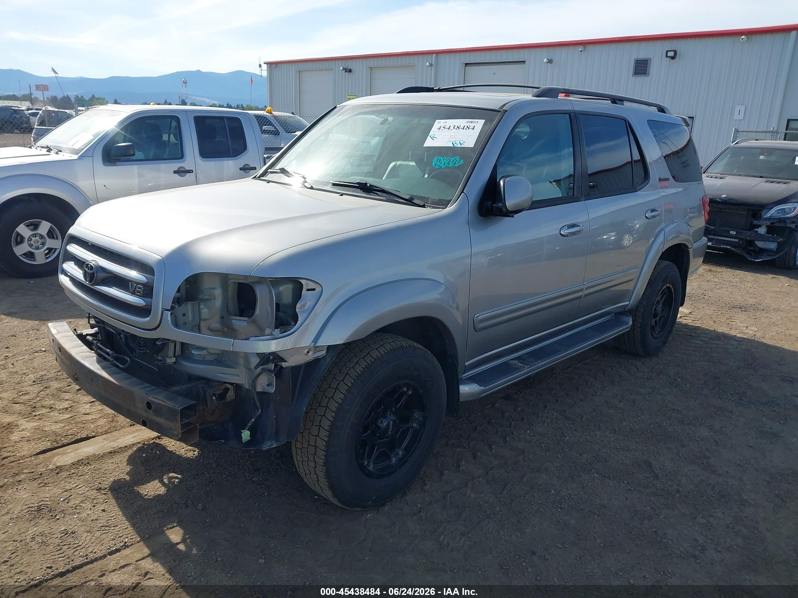 2002 Toyota Sequoia Limited V8 Silver vin: 5TDBT48A62S075113