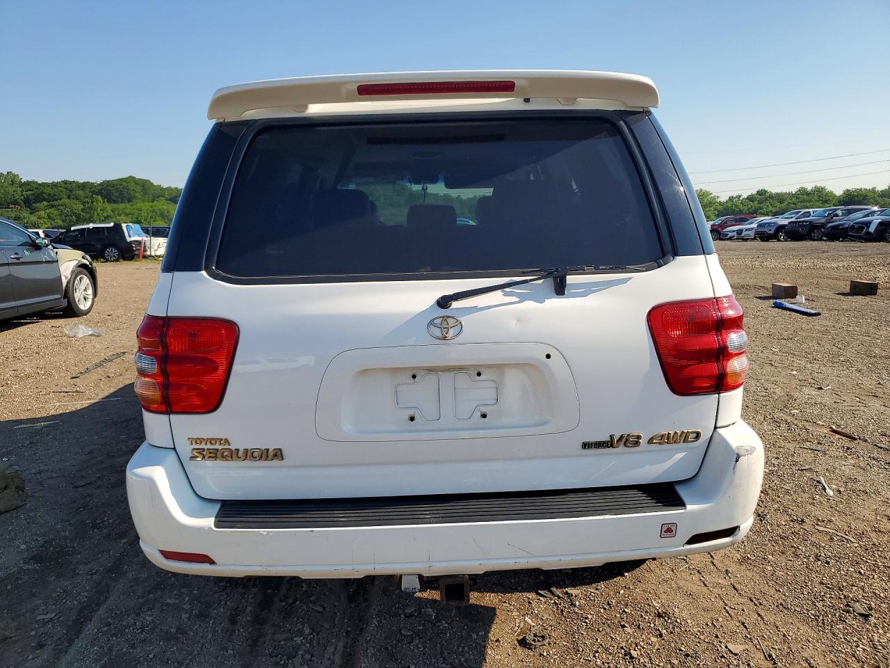 2004 Toyota Sequoia Limited White vin: 5TDBT48A64S222629