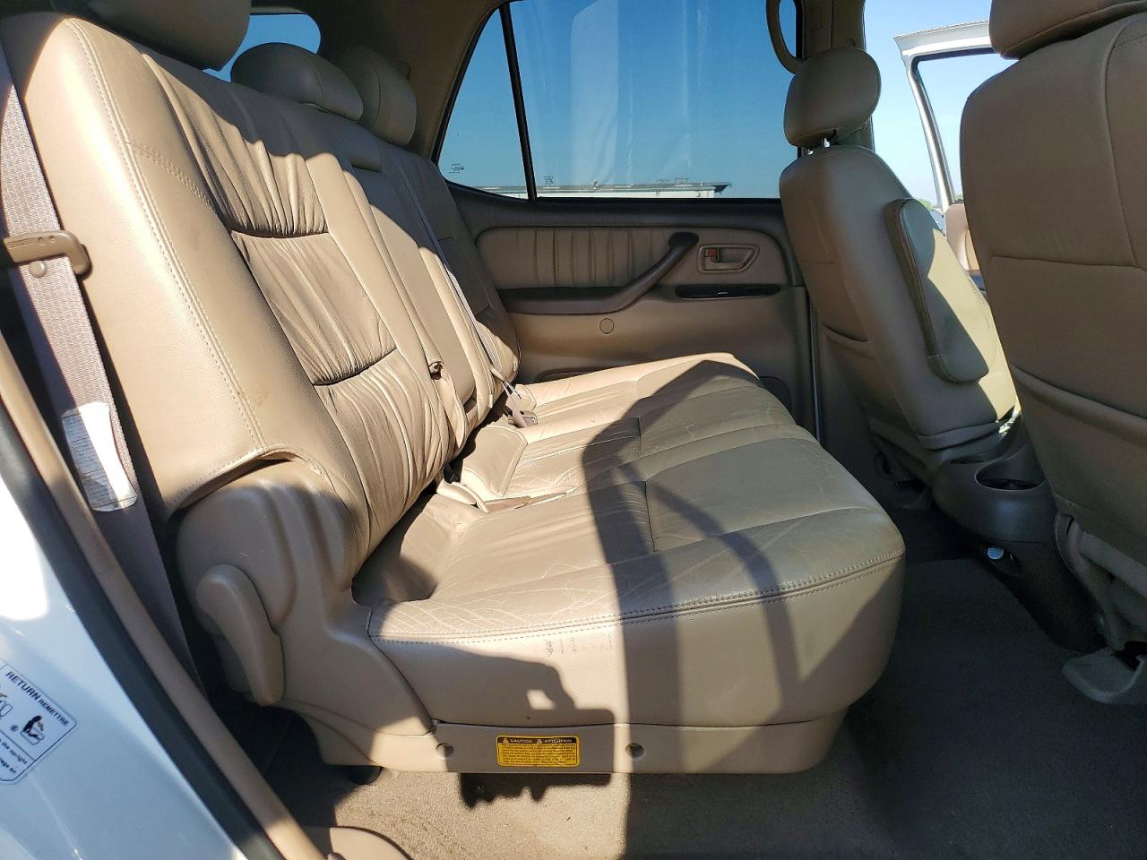 2004 Toyota Sequoia Limited White vin: 5TDBT48A64S222629