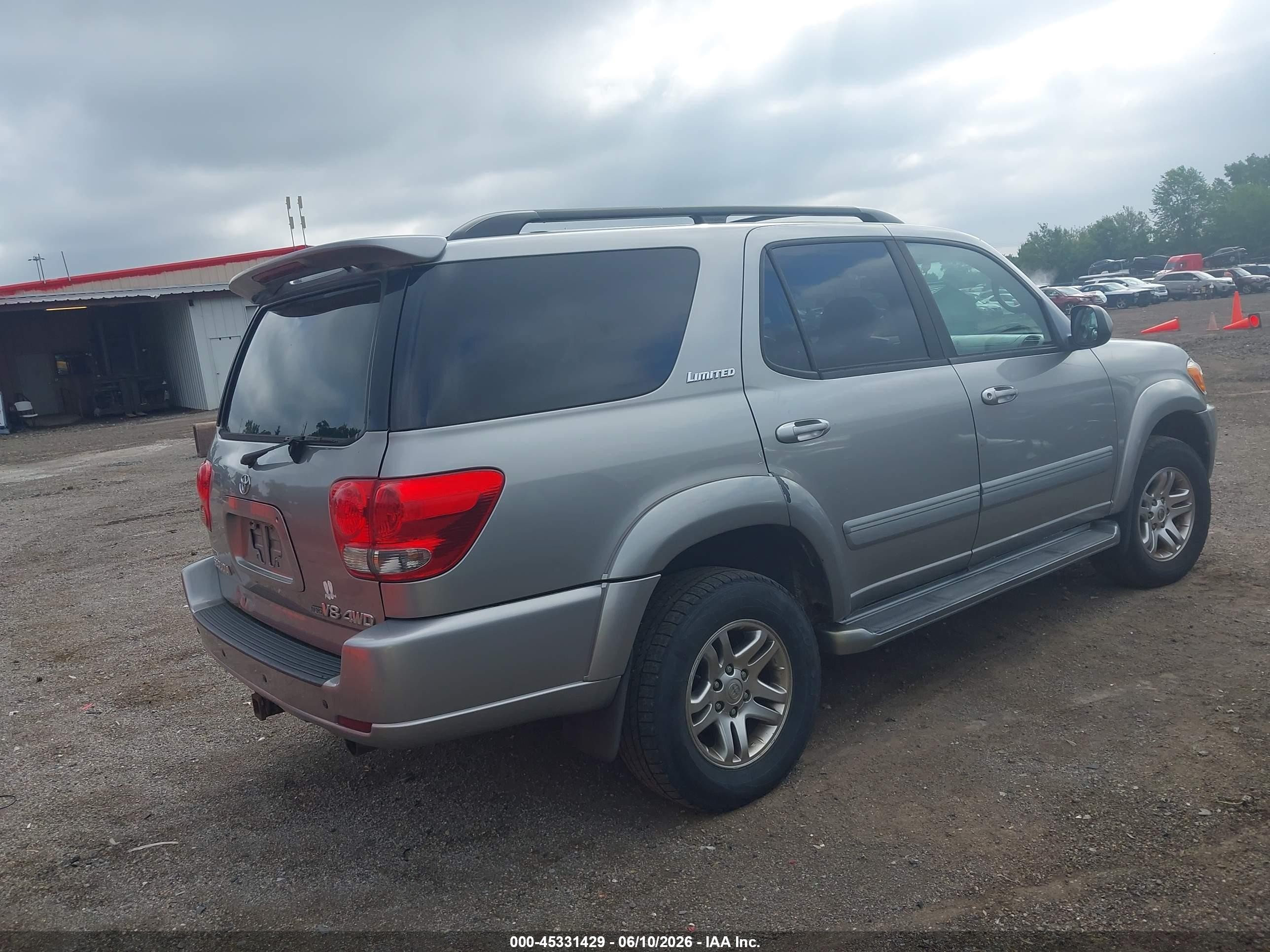 2006 Toyota Sequoia Limited V8 Silver vin: 5TDBT48A66S258887