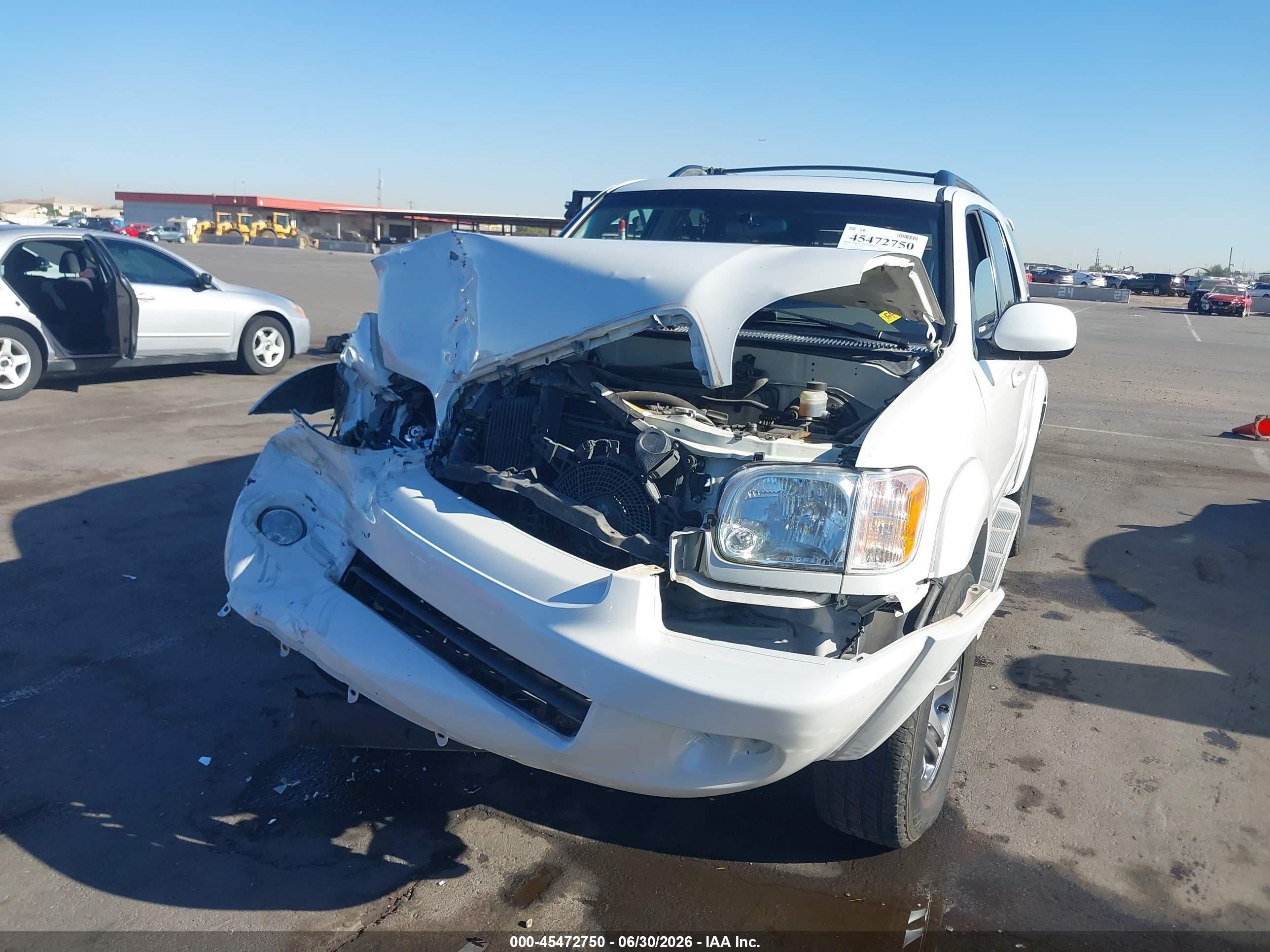 2006 Toyota Sequoia Limited V8 White vin: 5TDBT48A66S266102