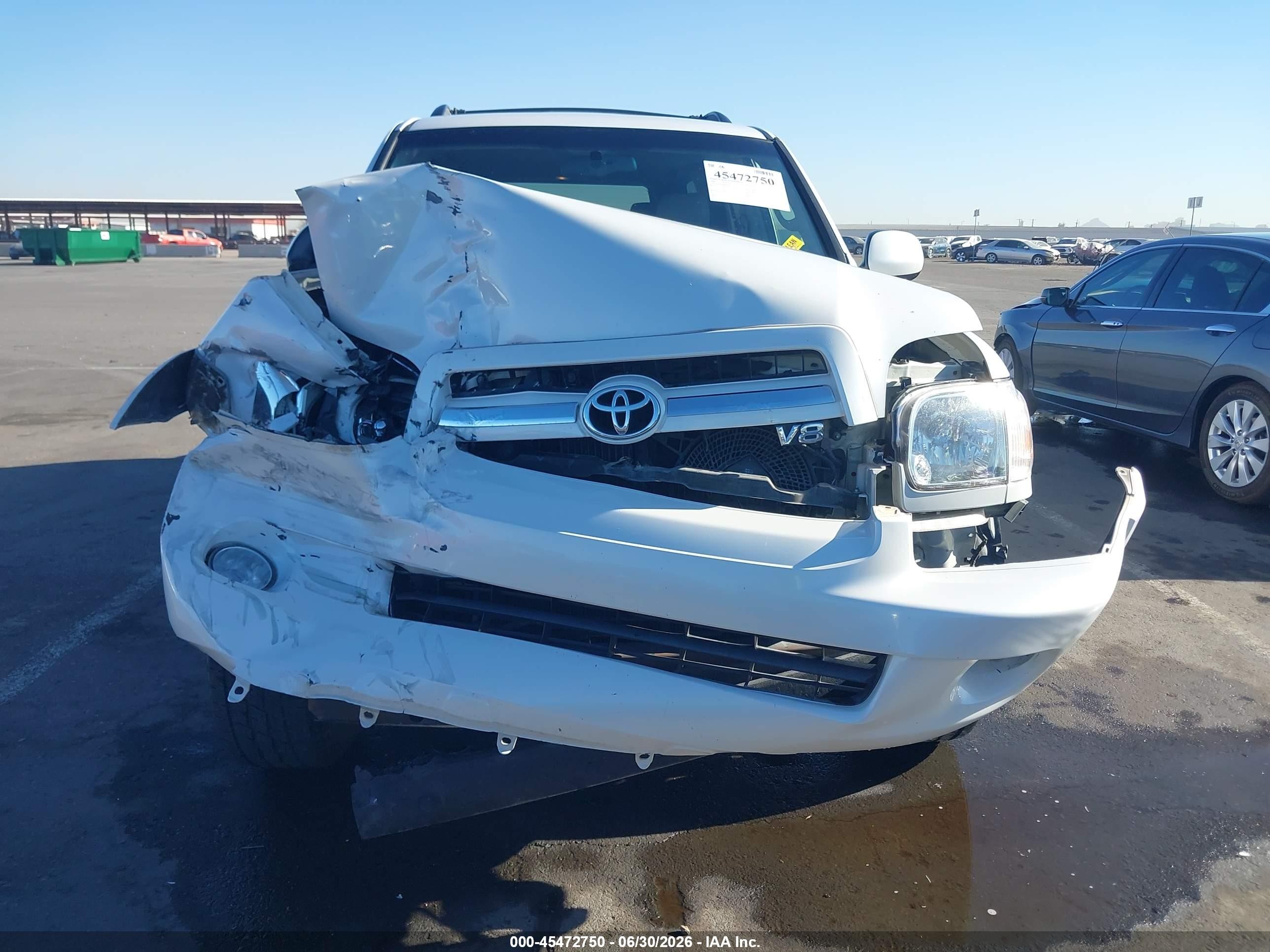 2006 Toyota Sequoia Limited V8 White vin: 5TDBT48A66S266102