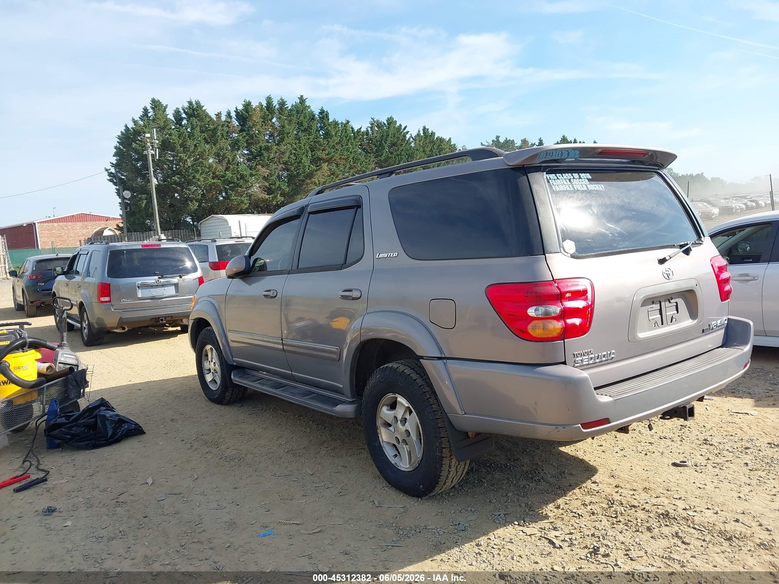 2001 Toyota Sequoia Limited V8 Gray vin: 5TDBT48A71S026890
