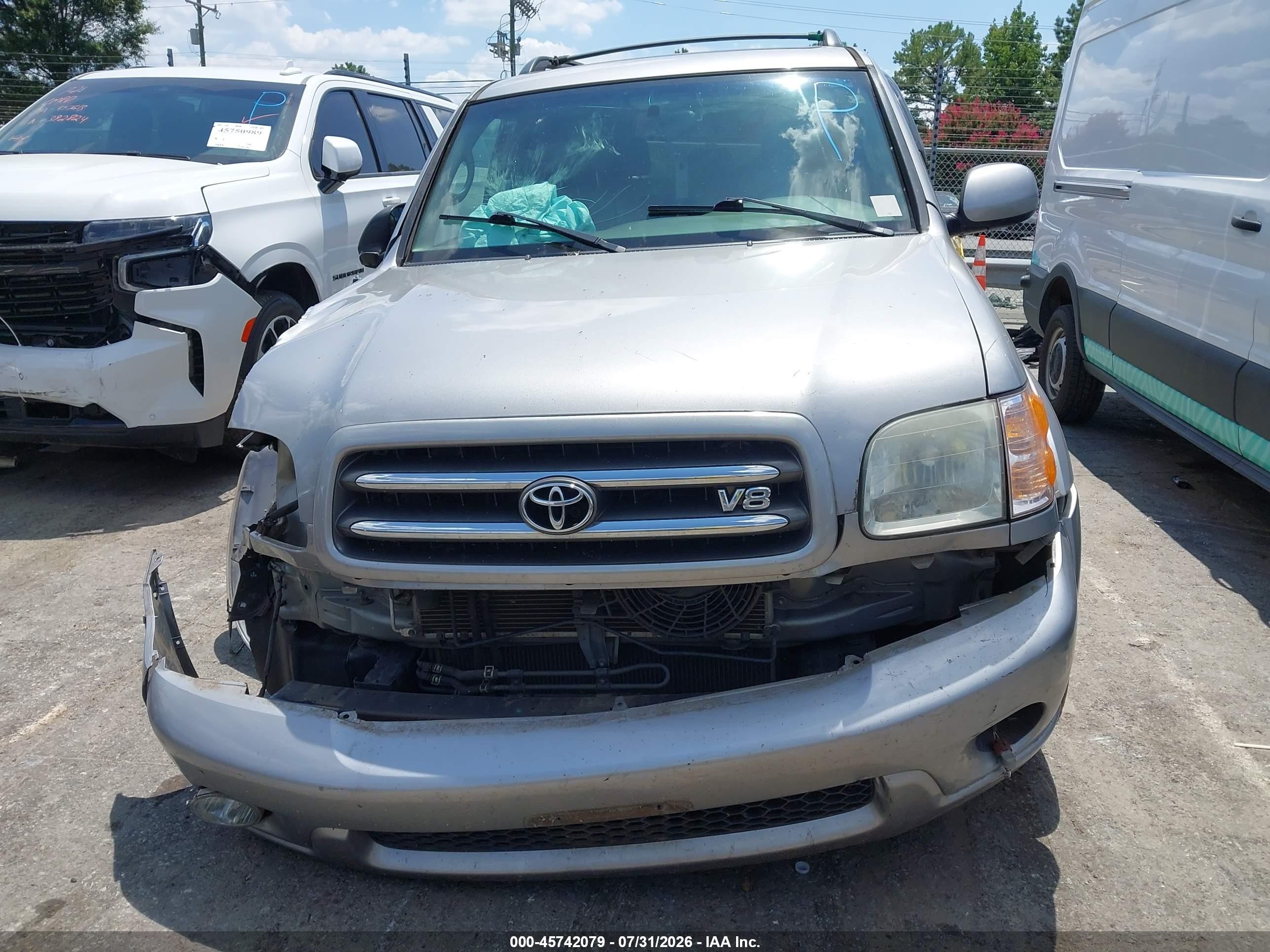 2003 Toyota Sequoia Limited V8 Silver vin: 5TDBT48A73S171950