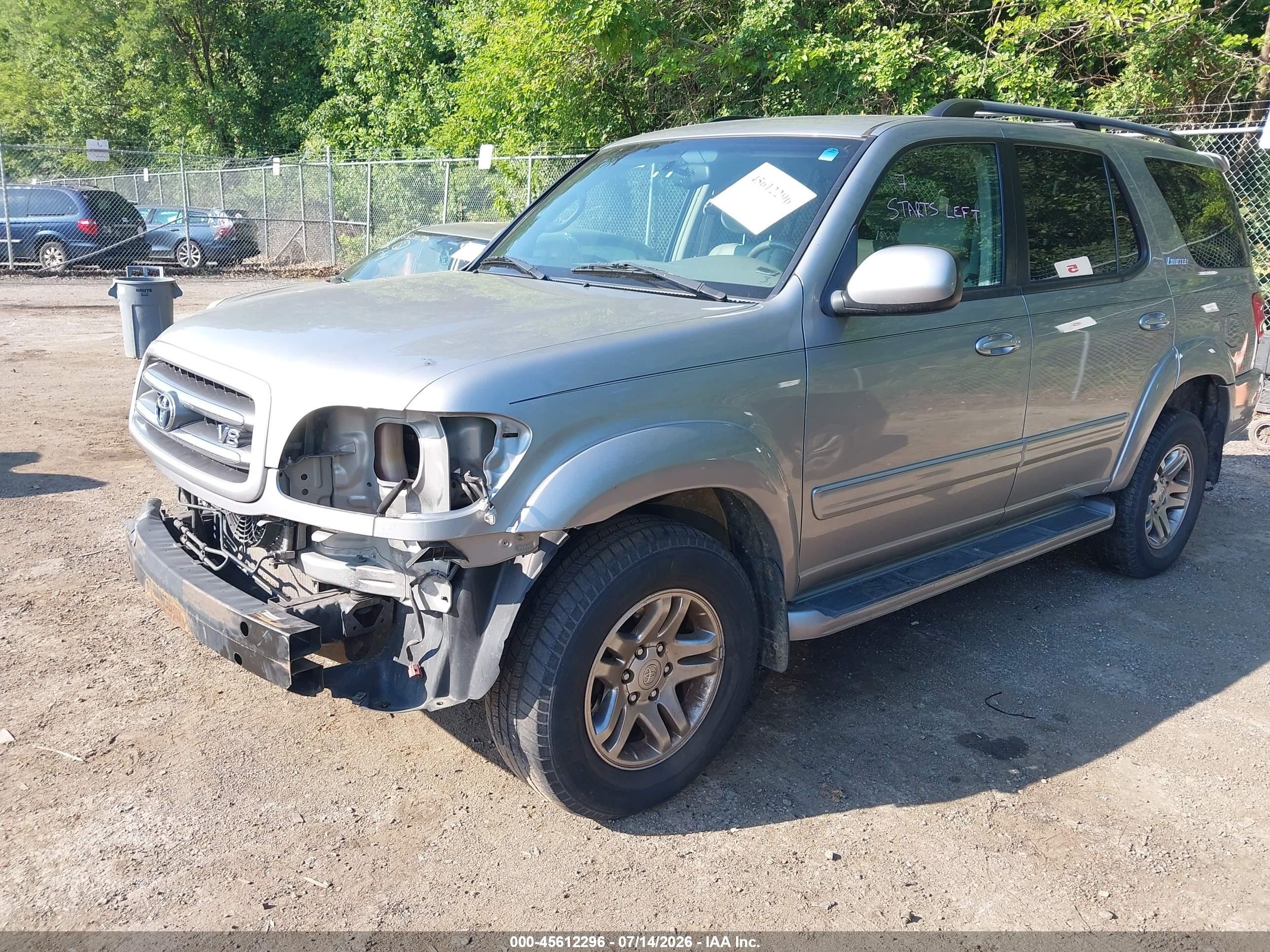2004 Toyota Sequoia Limited V8 Silver vin: 5TDBT48A74S228620