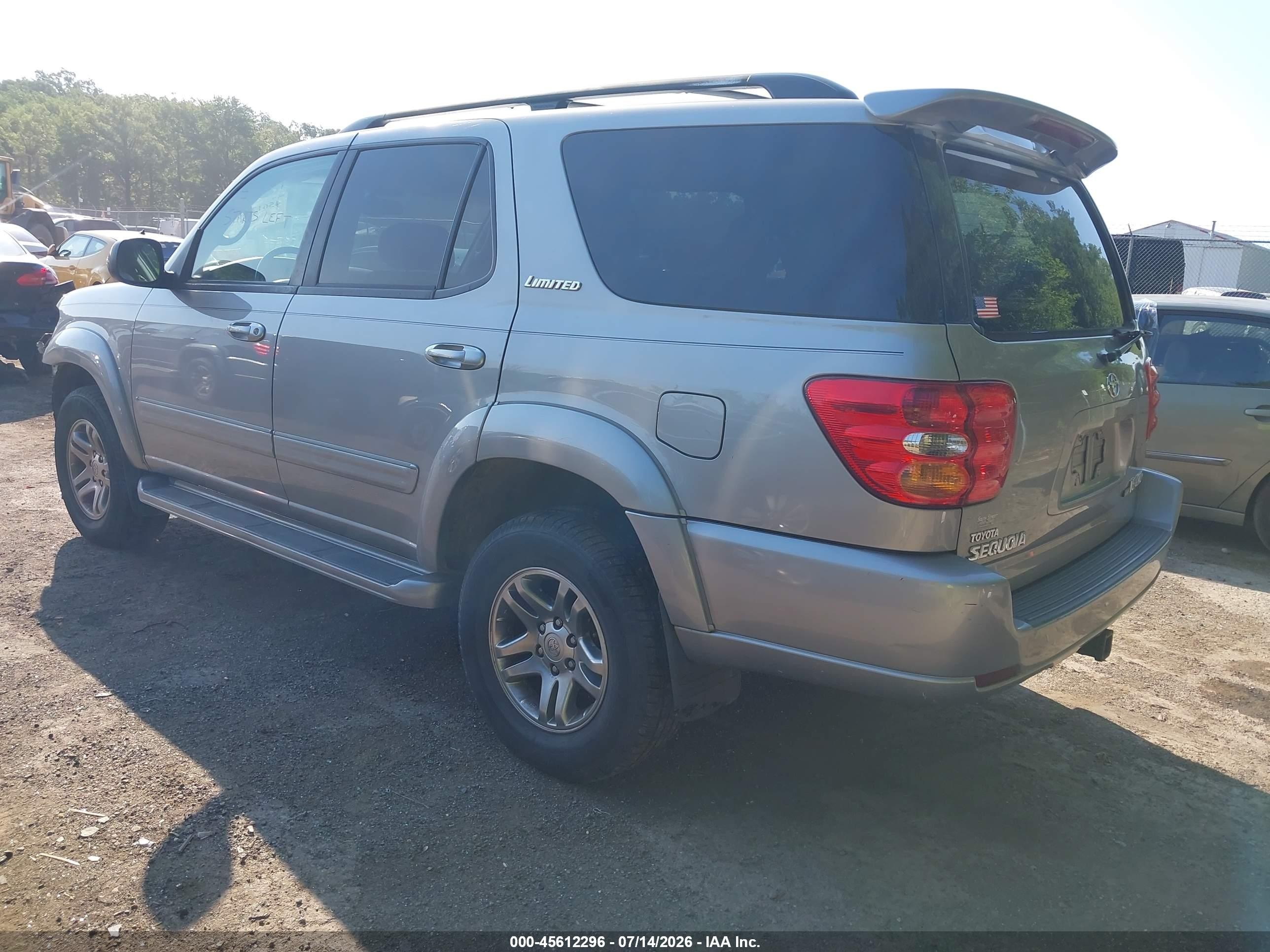 2004 Toyota Sequoia Limited V8 Silver vin: 5TDBT48A74S228620