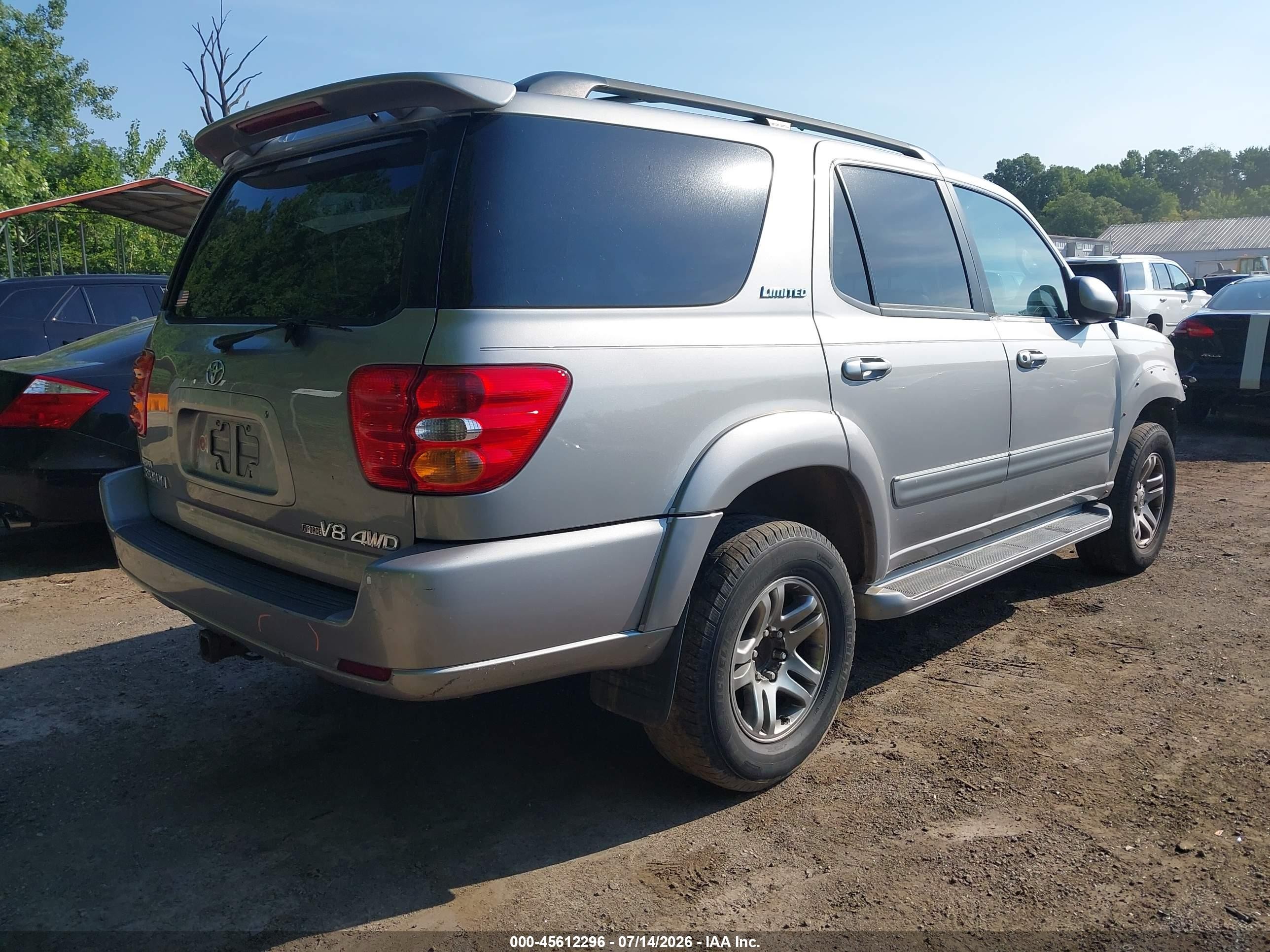 2004 Toyota Sequoia Limited V8 Silver vin: 5TDBT48A74S228620