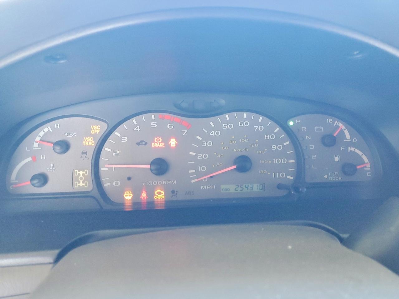 2004 Toyota Sequoia Limited Зеленый vin: 5TDBT48A74S229587