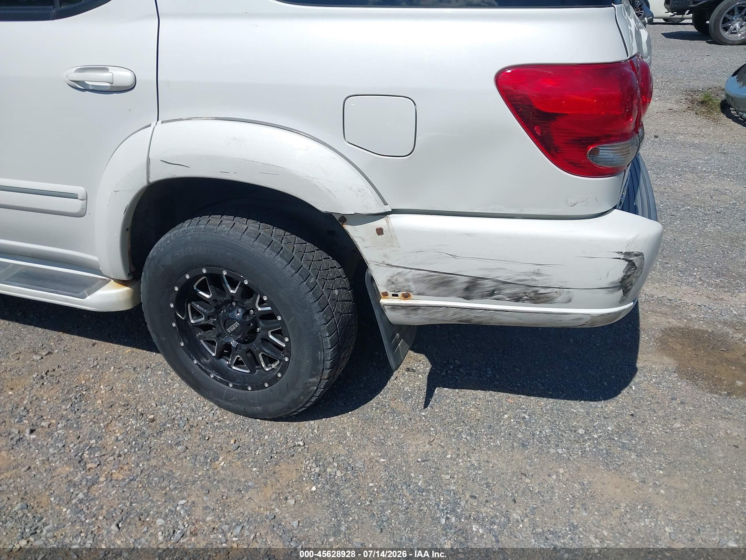 2006 Toyota Sequoia Limited V8 Белый vin: 5TDBT48A76S262320