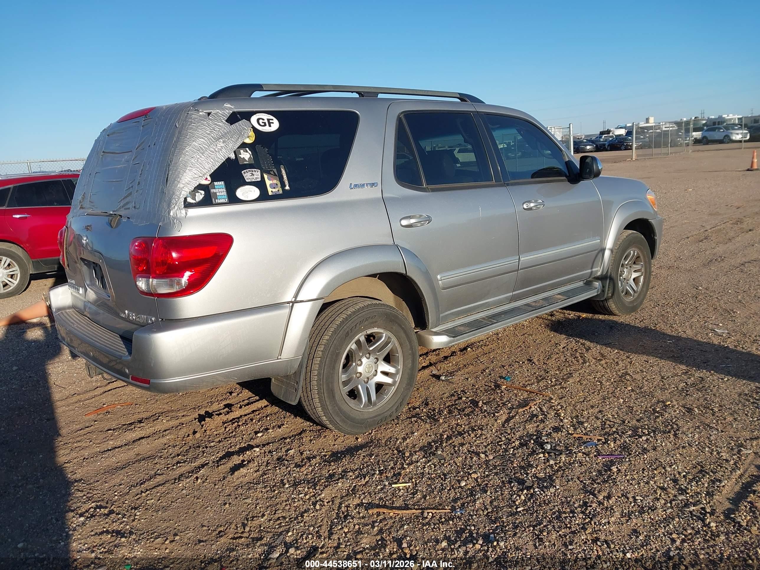 2007 Toyota Sequoia Limited V8 Silver vin: 5TDBT48A77S288630