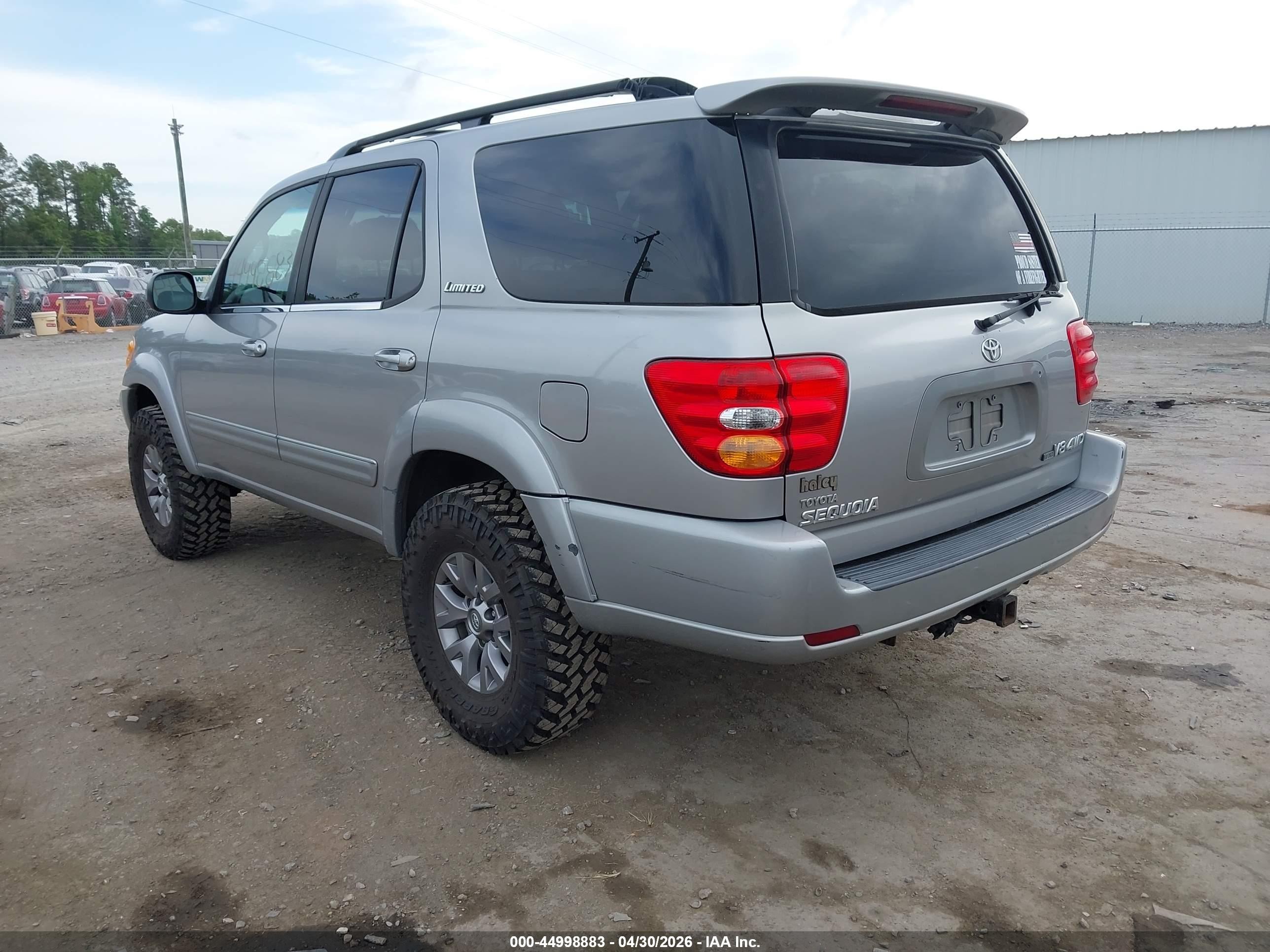 2001 Toyota Sequoia Limited V8 Silver vin: 5TDBT48A81S039017