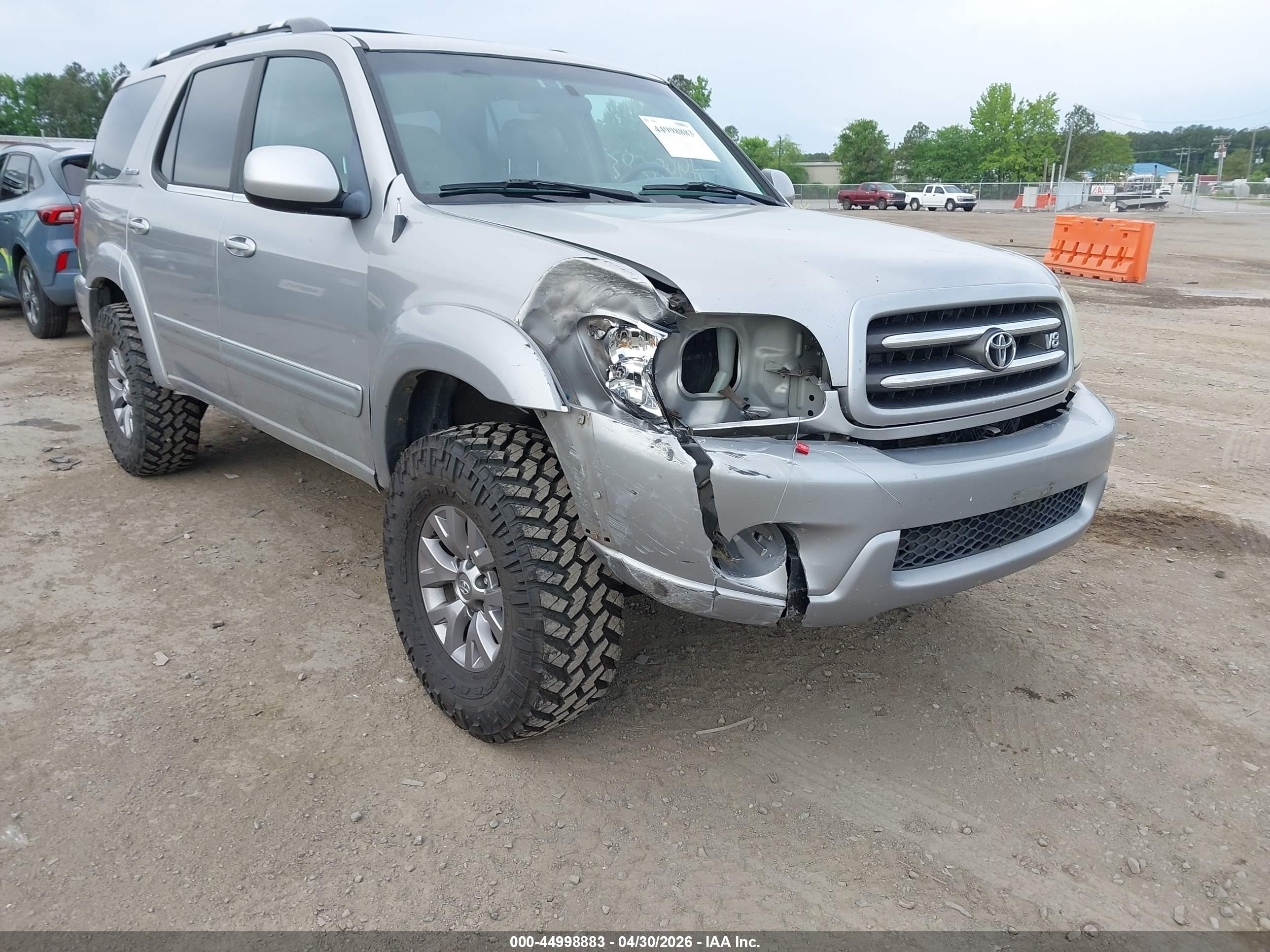 2001 Toyota Sequoia Limited V8 Silver vin: 5TDBT48A81S039017