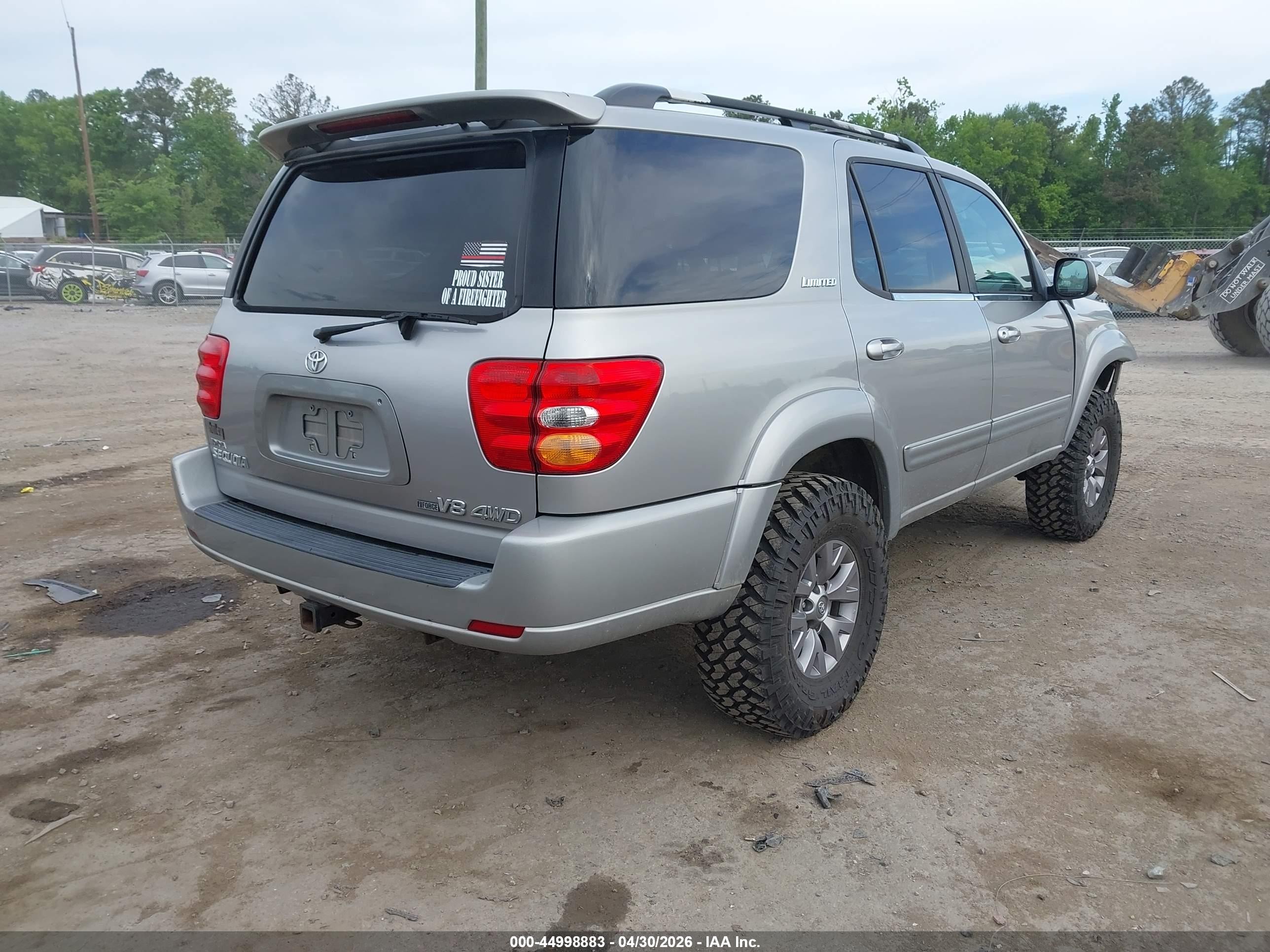 2001 Toyota Sequoia Limited V8 Silver vin: 5TDBT48A81S039017