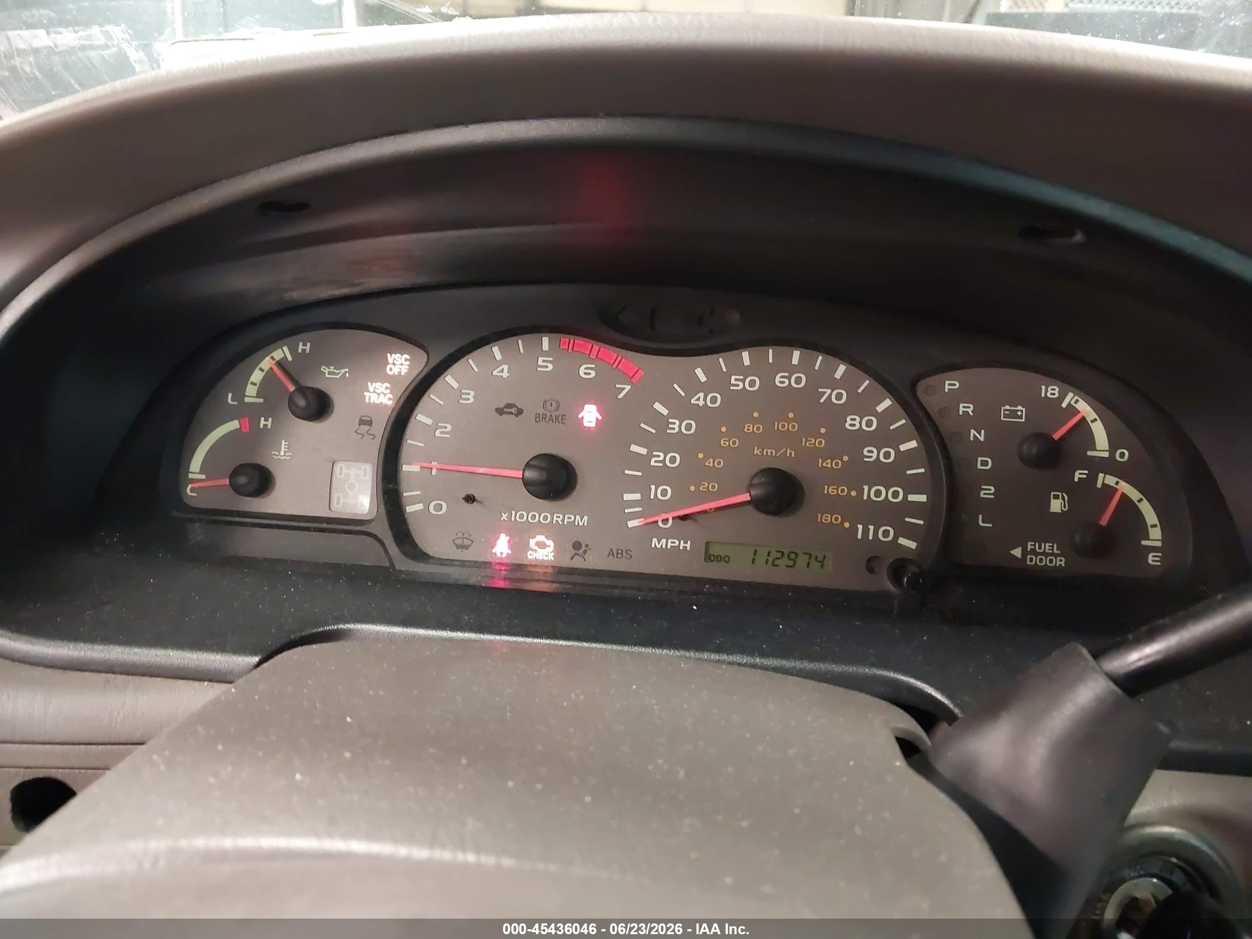 2002 Toyota Sequoia Limited V8 Gray vin: 5TDBT48A82S057793