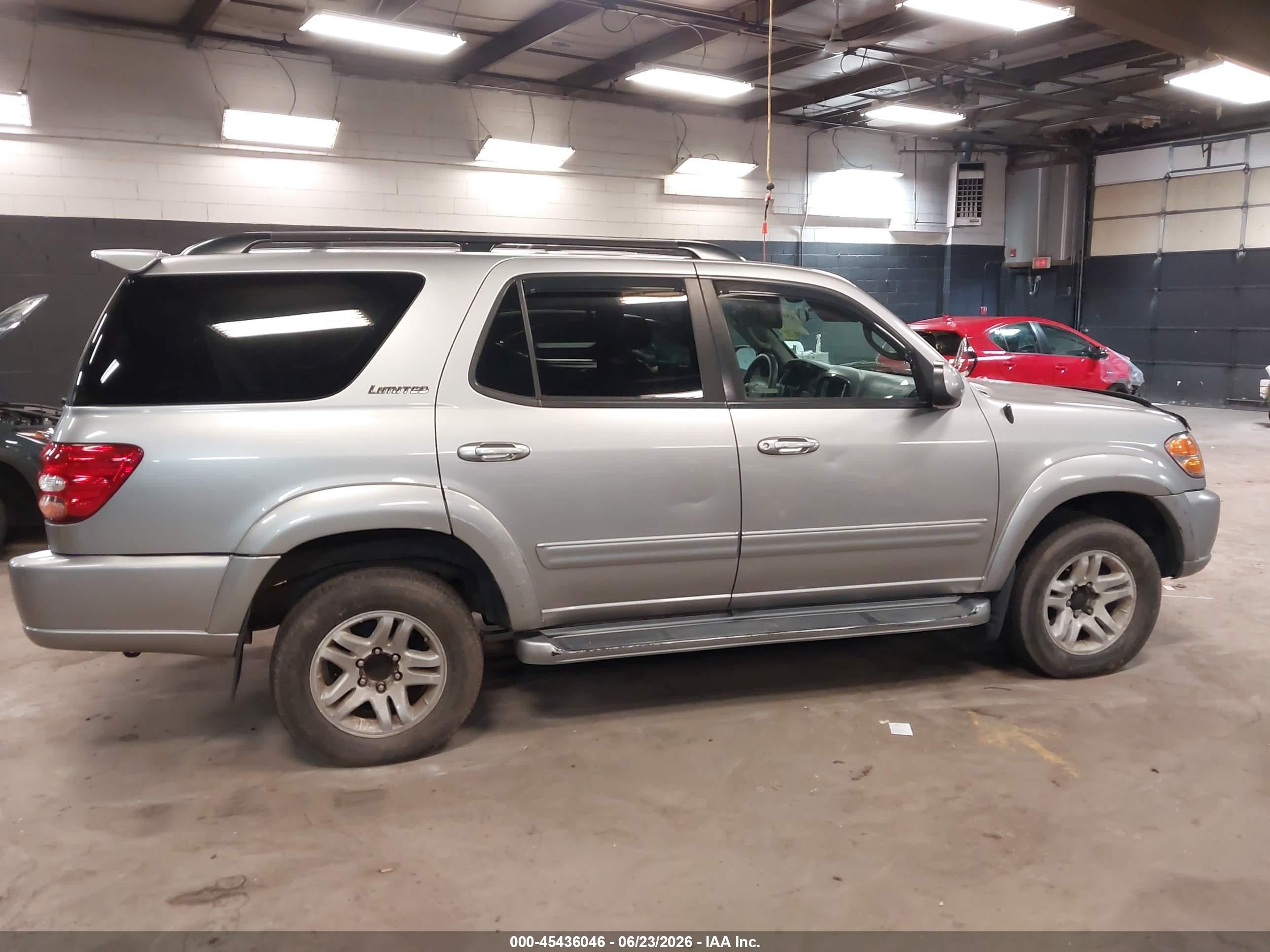 2002 Toyota Sequoia Limited V8 Gray vin: 5TDBT48A82S057793