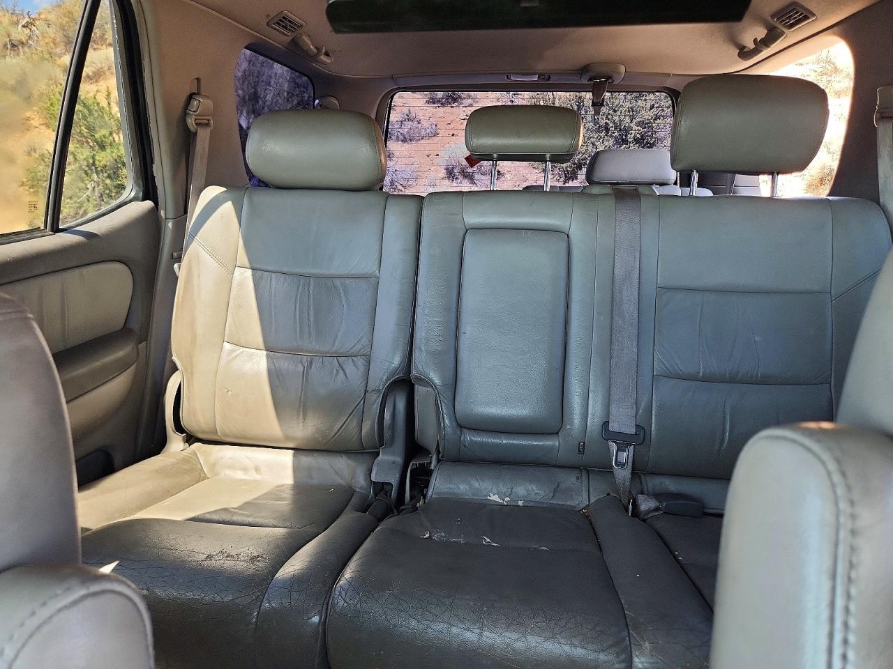 2002 Toyota Sequoia Limited Black vin: 5TDBT48A82S080944