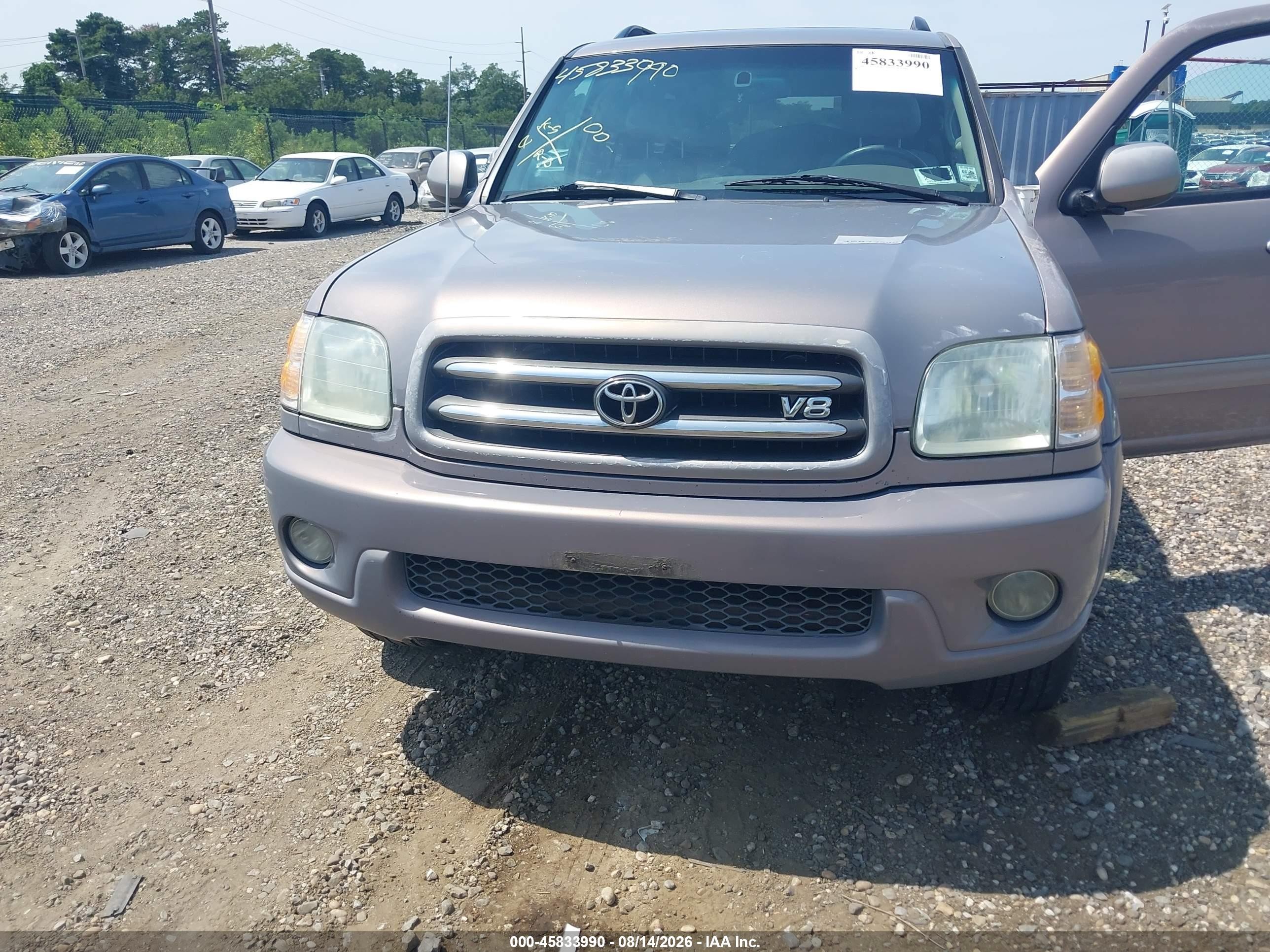 2002 Toyota Sequoia Limited V8 Beige vin: 5TDBT48A82S098182