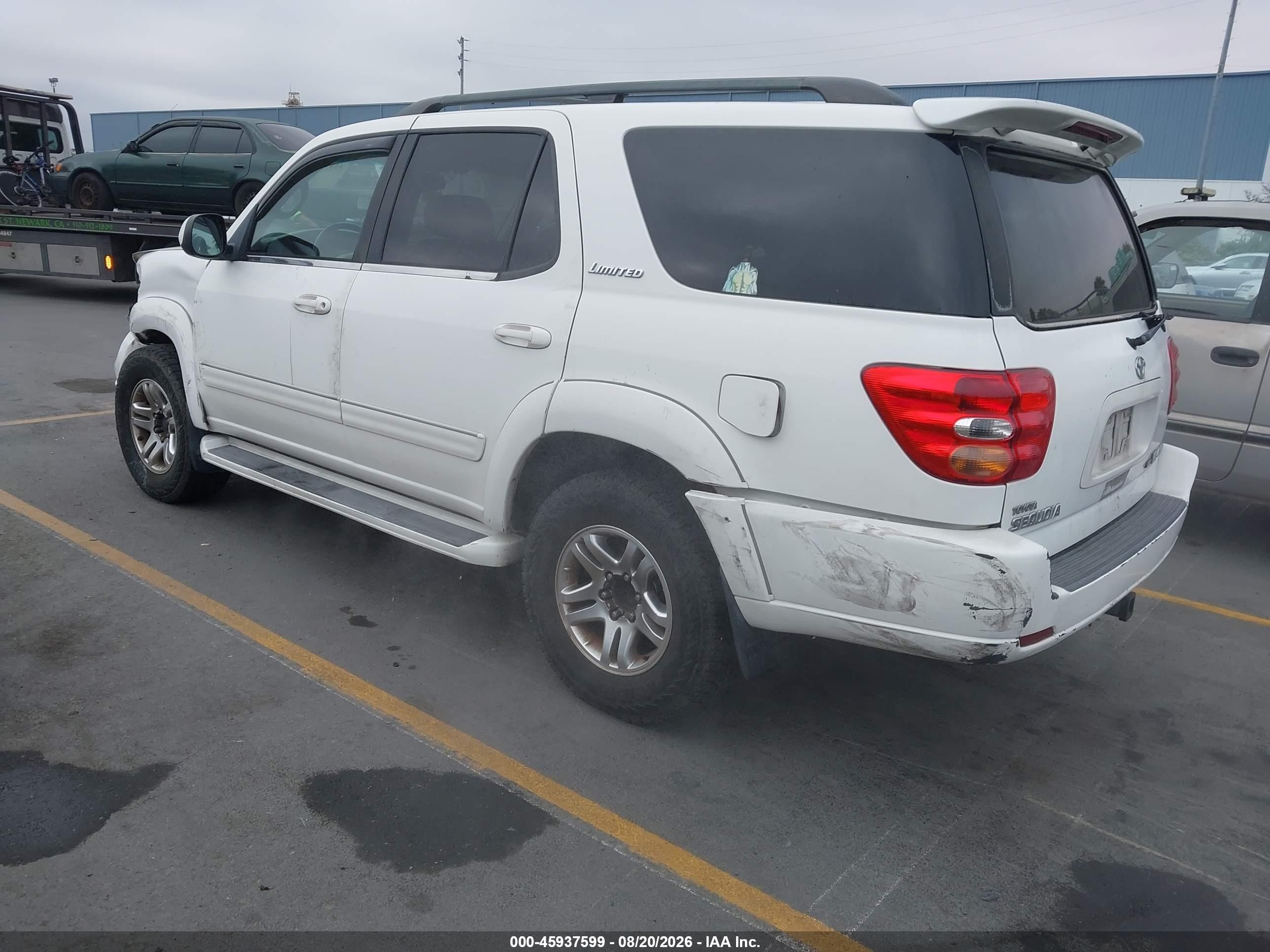 2004 Toyota Sequoia Limited V8 White vin: 5TDBT48A84S232207