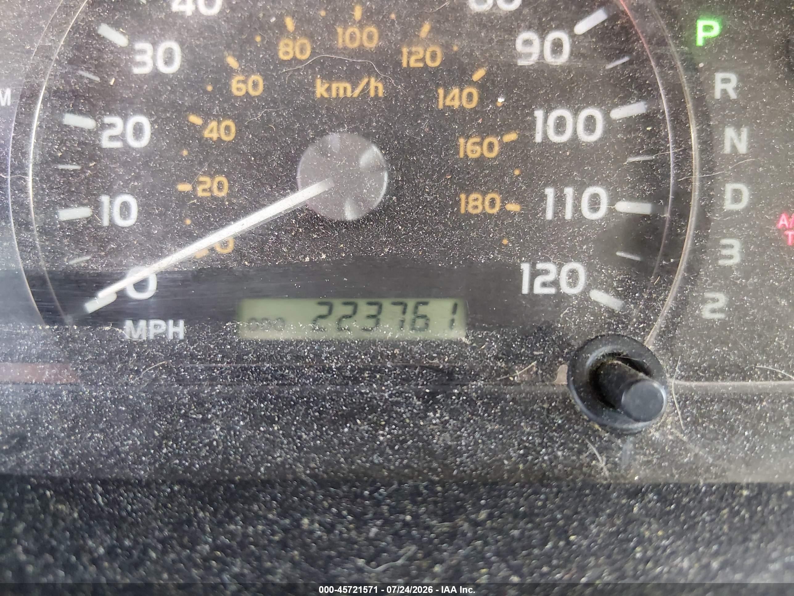 2005 Toyota Sequoia Limited V8 Gray vin: 5TDBT48A85S240308