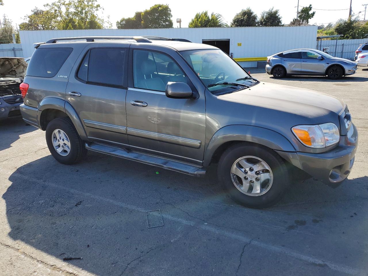 2005 Toyota Sequoia Limited Gray vin: 5TDBT48A85S240826