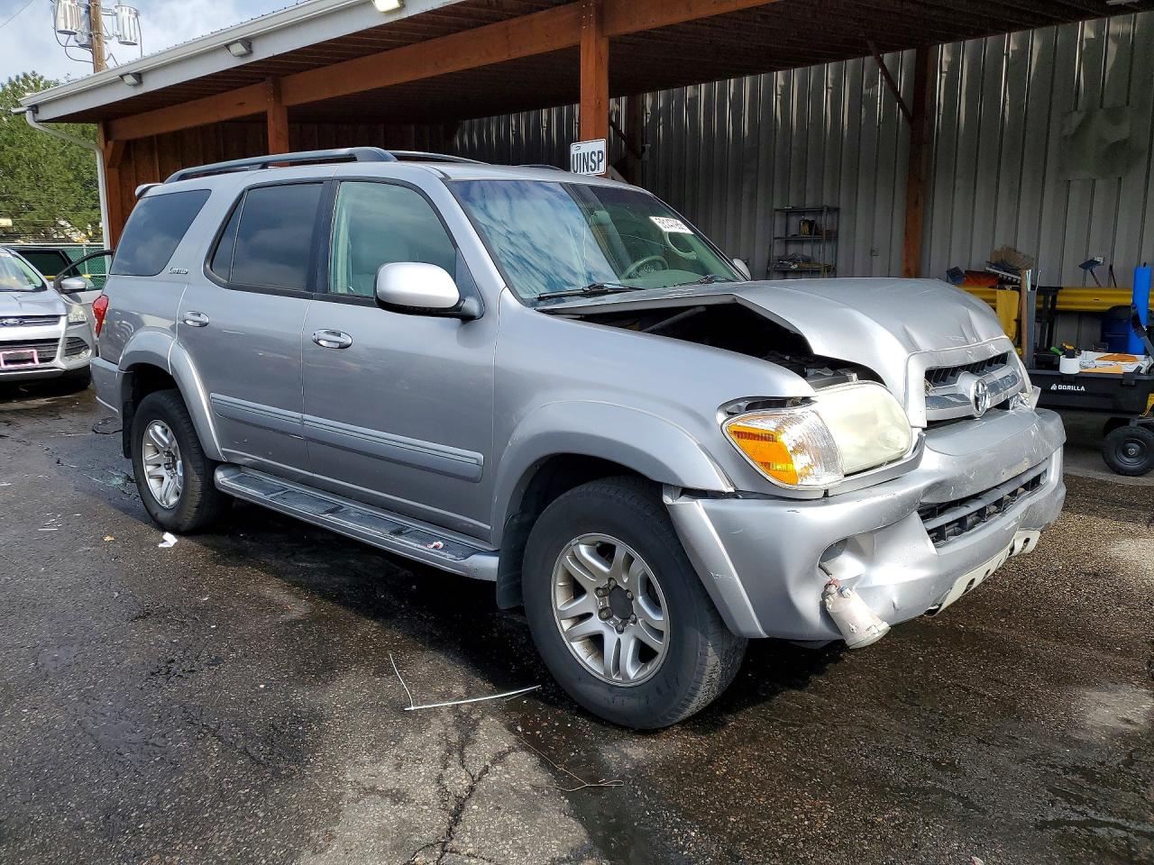 2005 Toyota Sequoia Limited Silver vin: 5TDBT48A85S256542