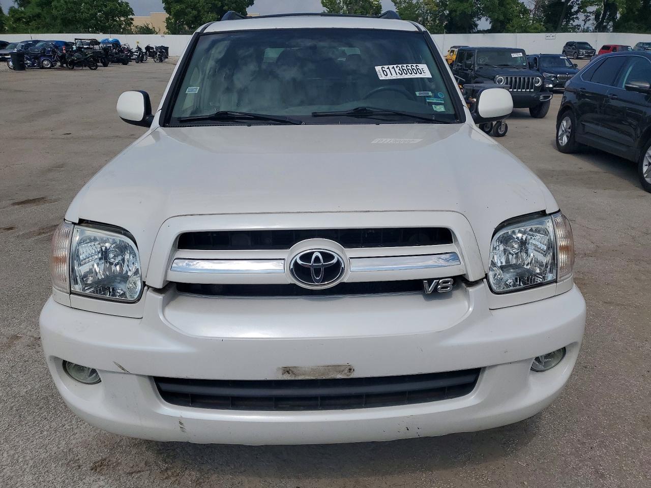 2006 Toyota Sequoia Limited White vin: 5TDBT48A86S264237