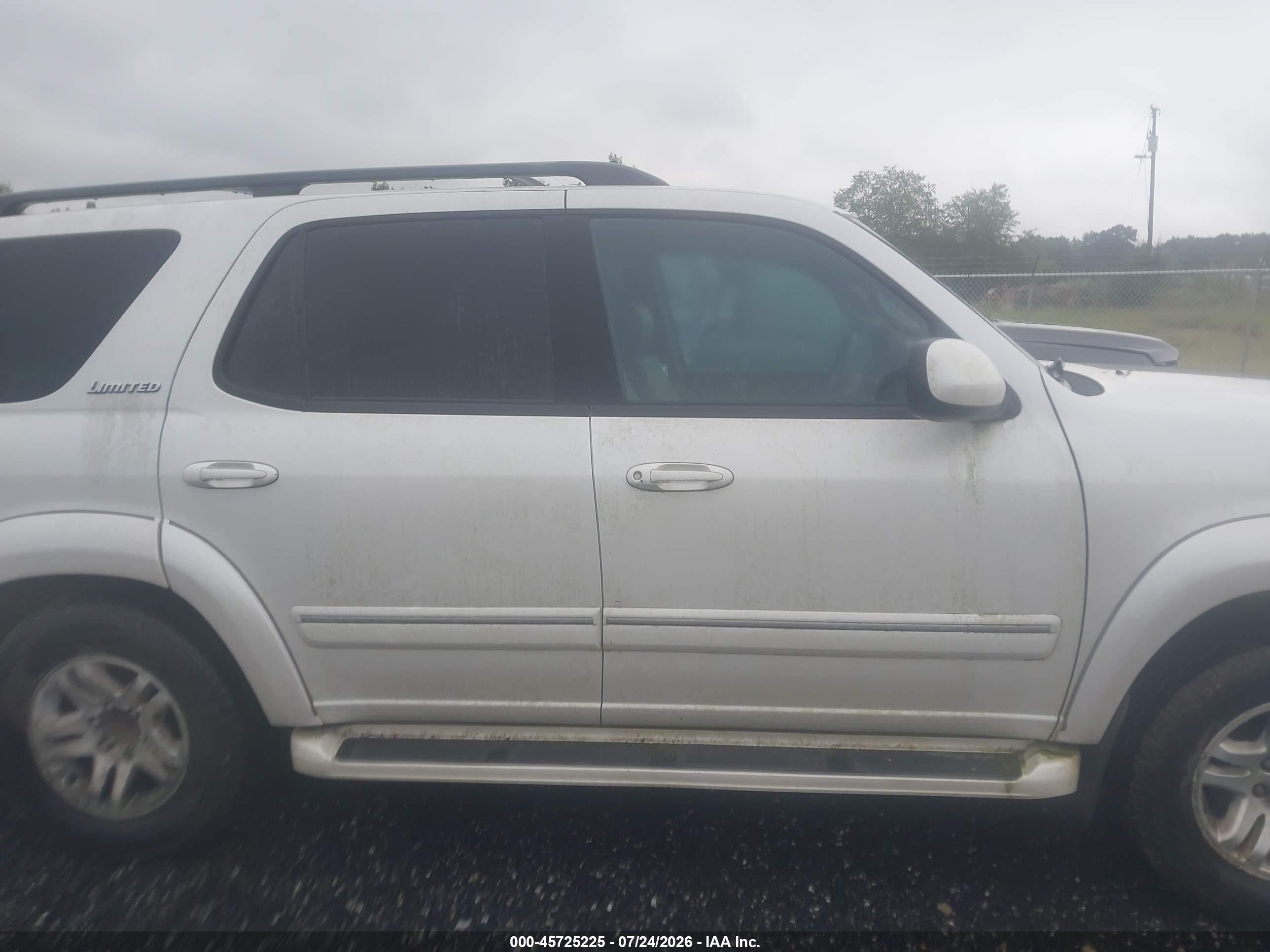 2006 Toyota Sequoia Limited V8 Белый vin: 5TDBT48A86S269972