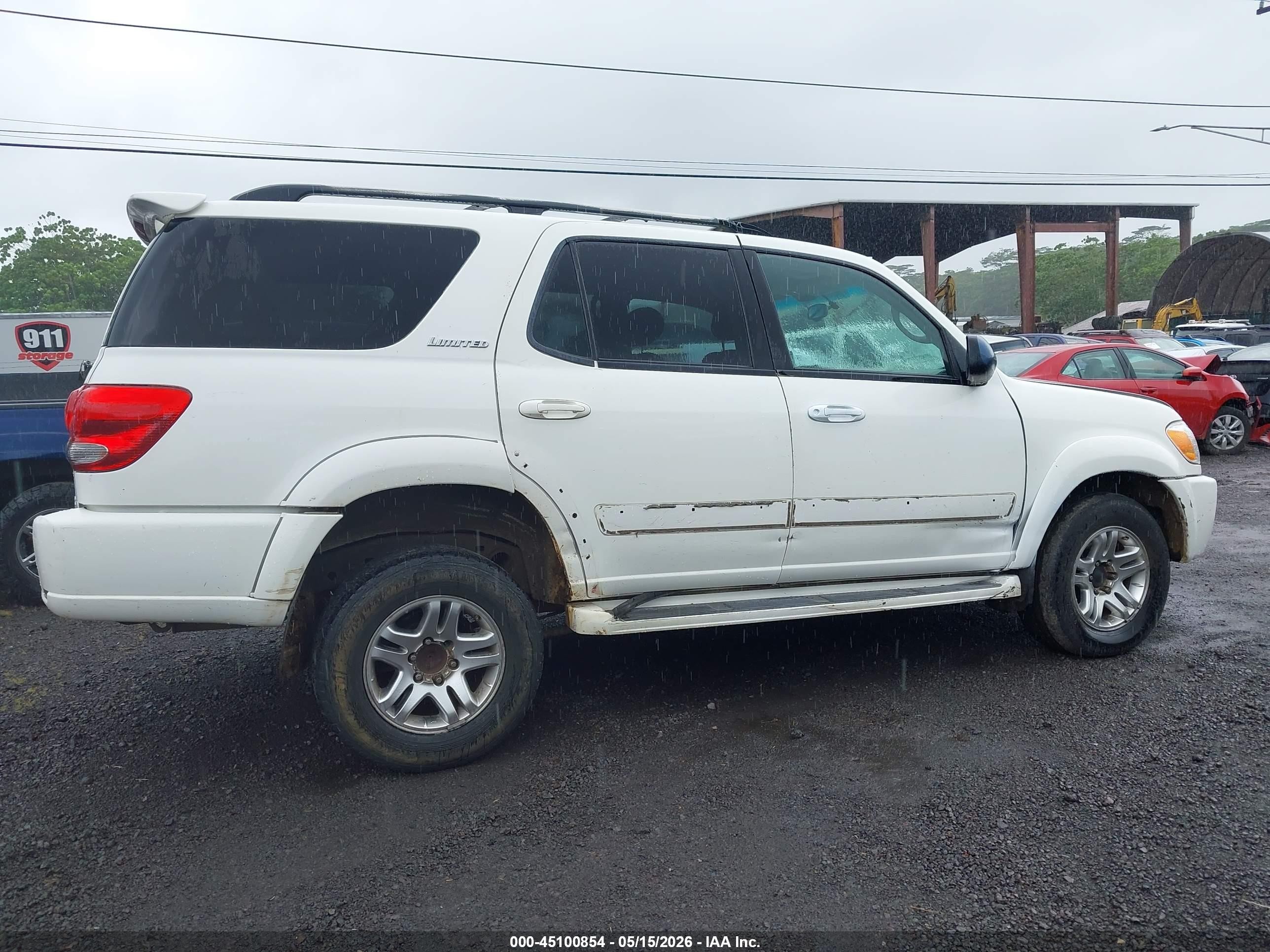 2006 Toyota Sequoia Limited V8 White vin: 5TDBT48A86S276596
