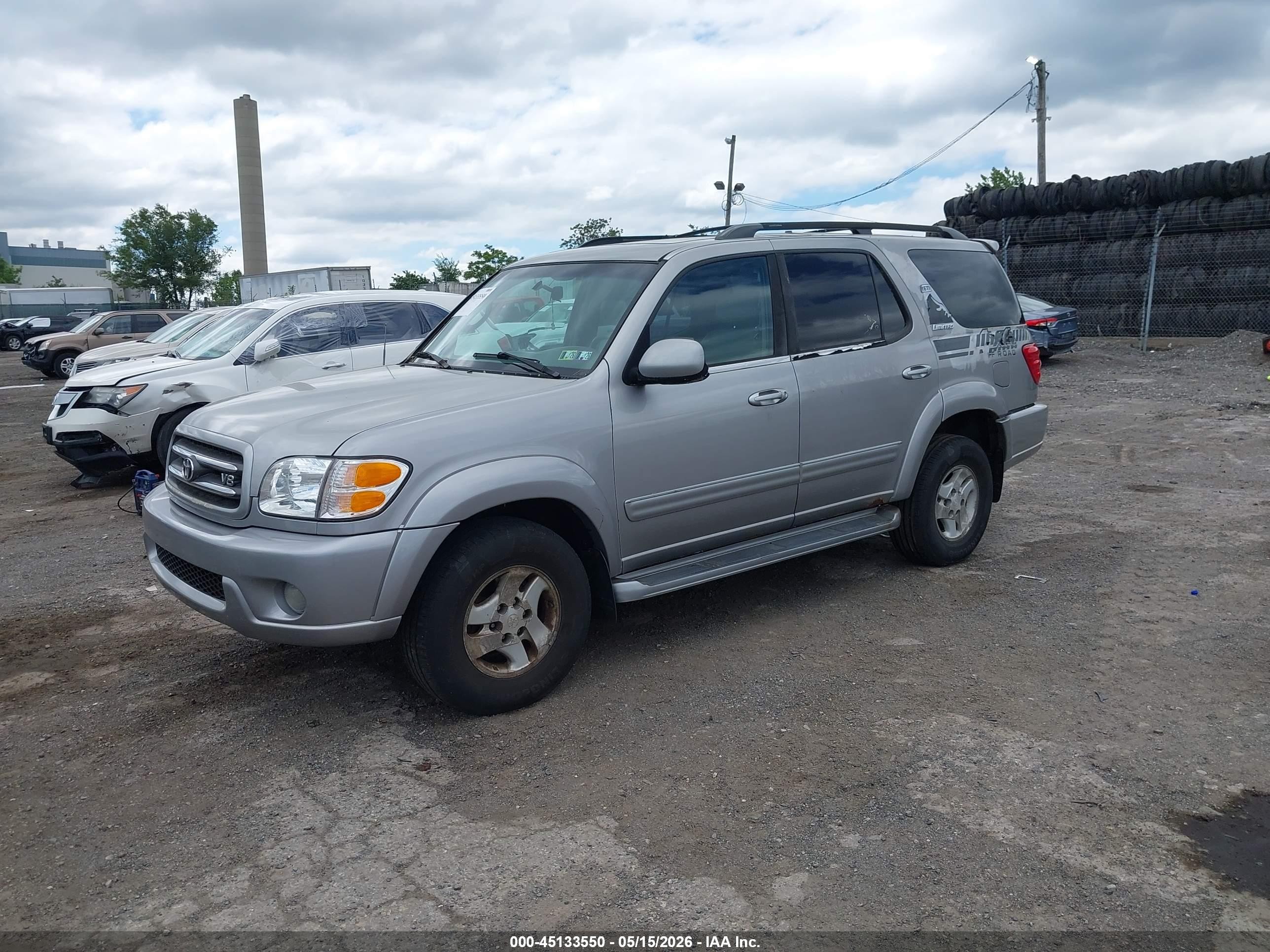 2001 Toyota Sequoia Limited V8 Silver vin: 5TDBT48A91S009122
